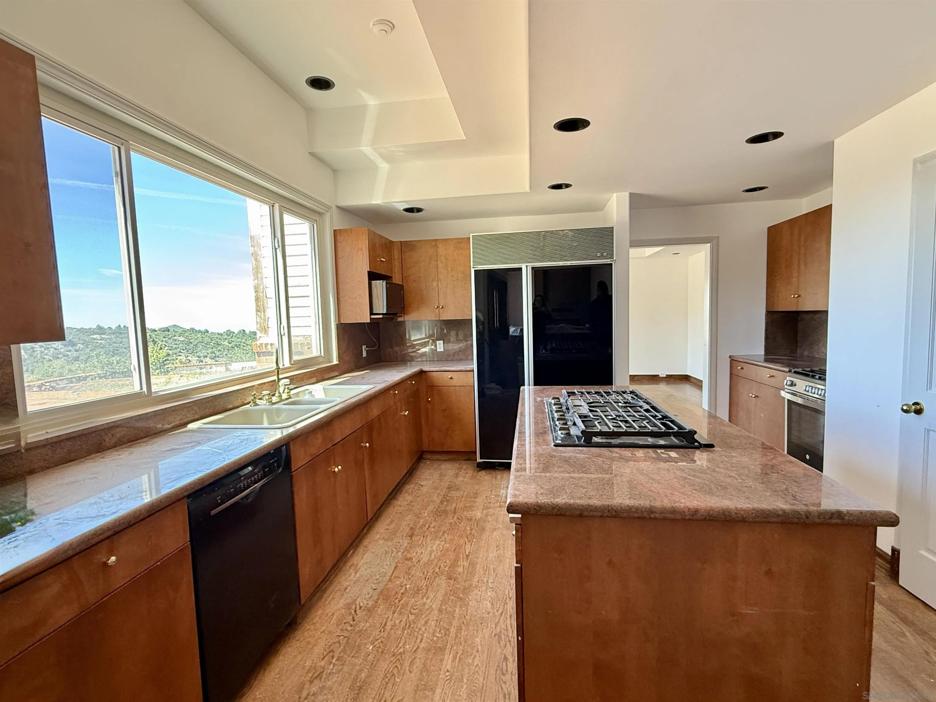 https://cdn.realtyfeed.com/cdn/127/260009720/b6b0a1d3c1657f62ae68f23973dcc980.webp