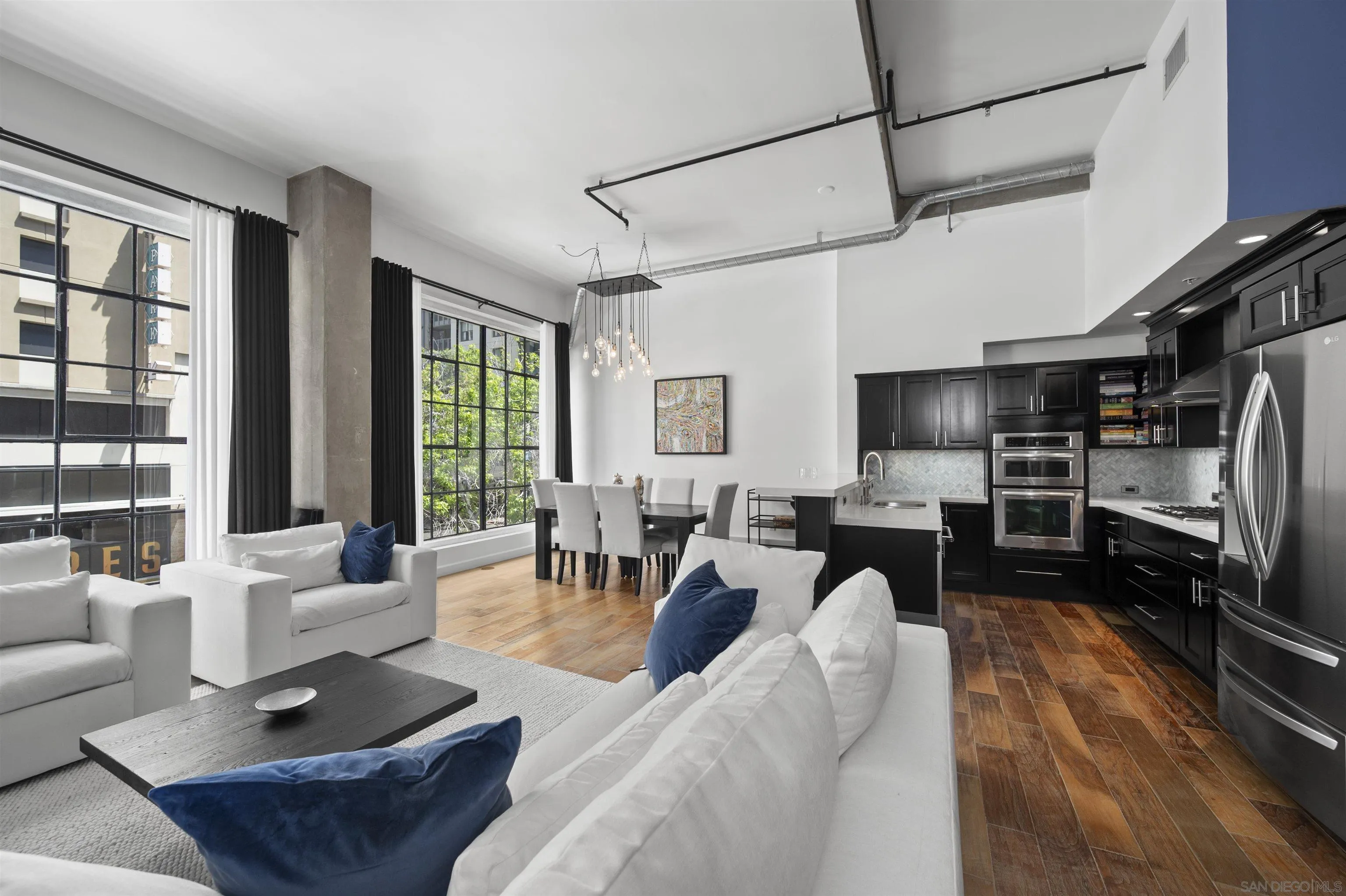 Photo #2: 260009723 Listing: Photo #2