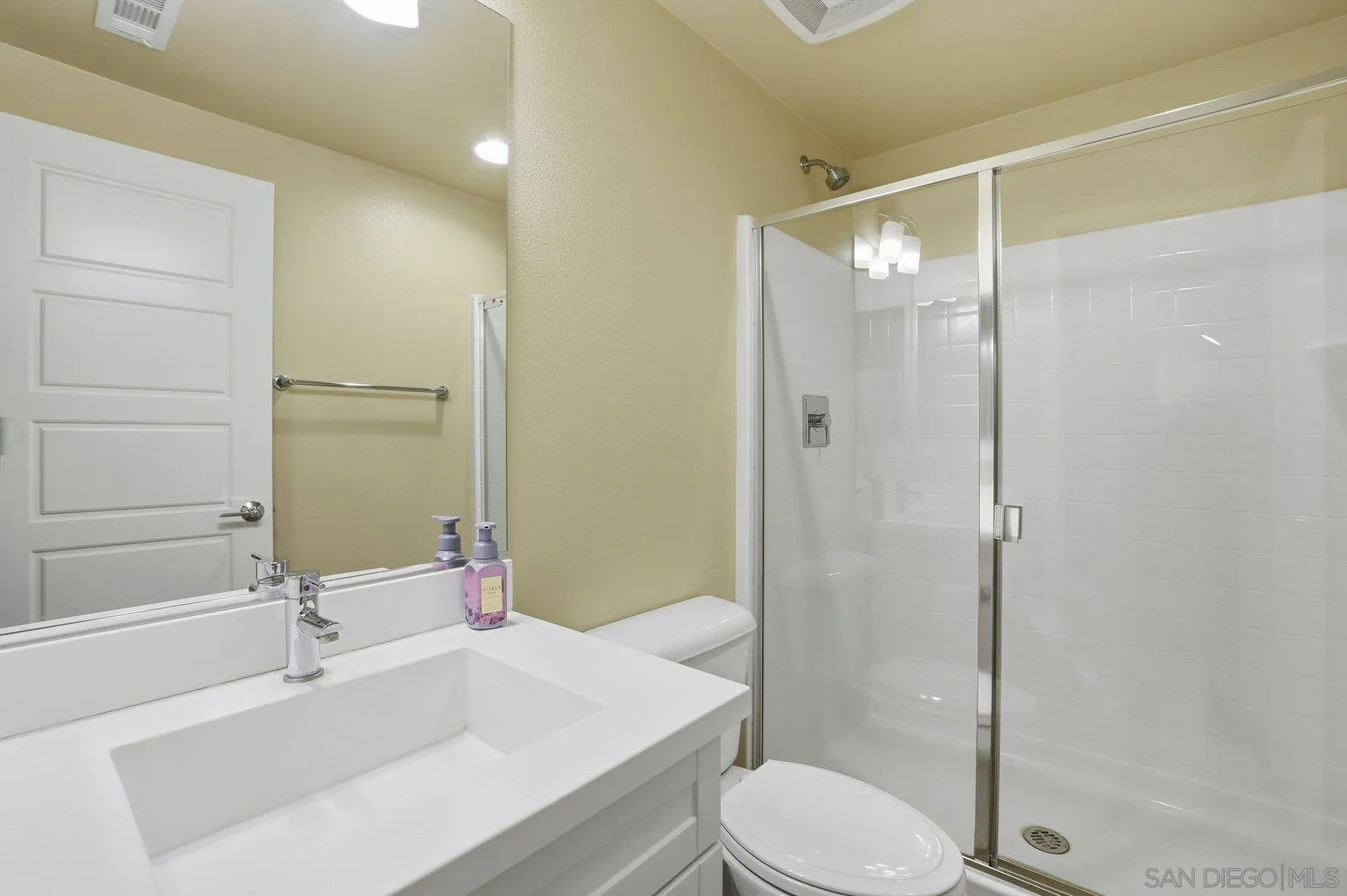 Photo #16: 260009726 Listing: Photo #16