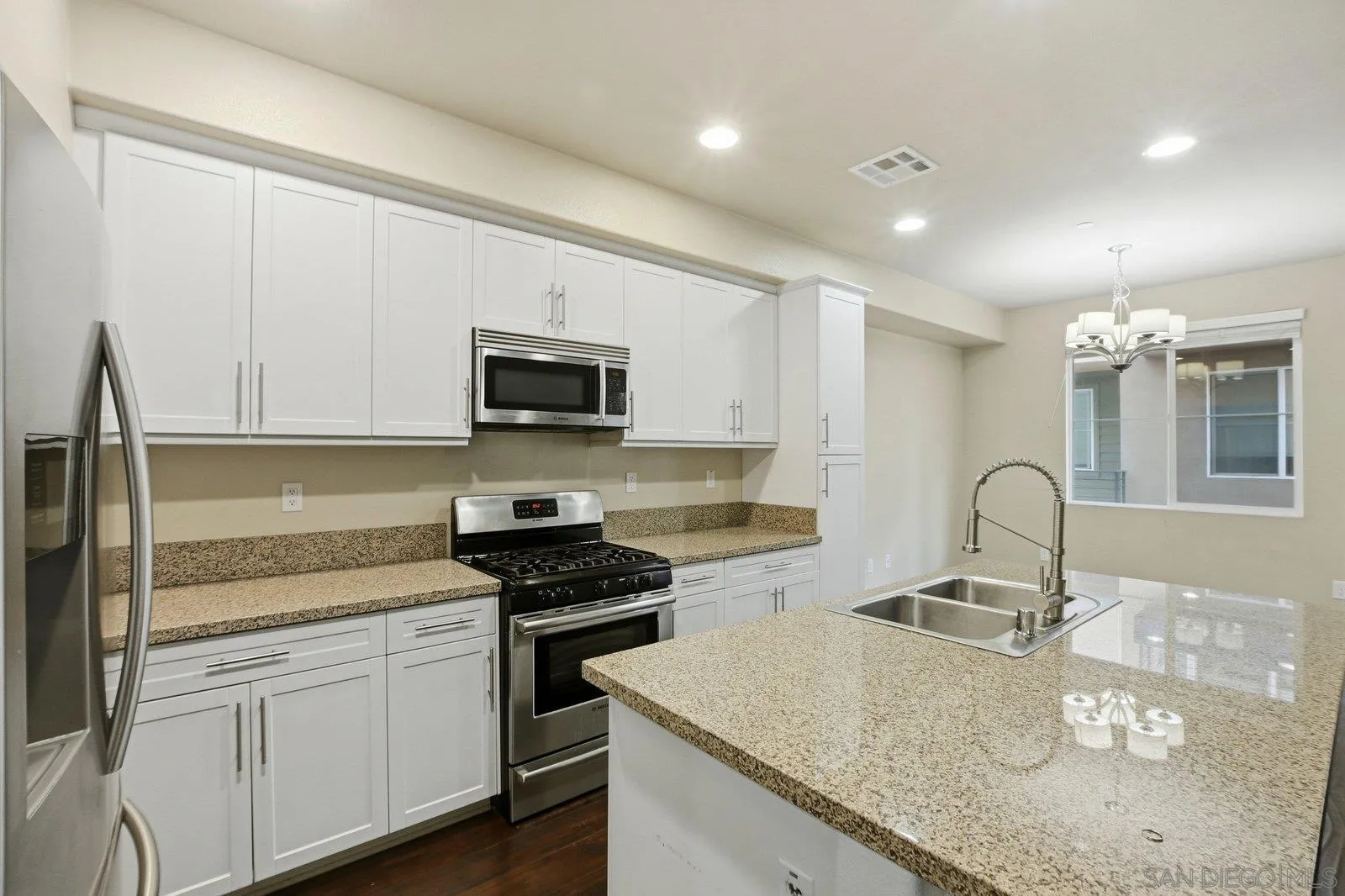 Photo #3: 260009726 Listing: Photo #3