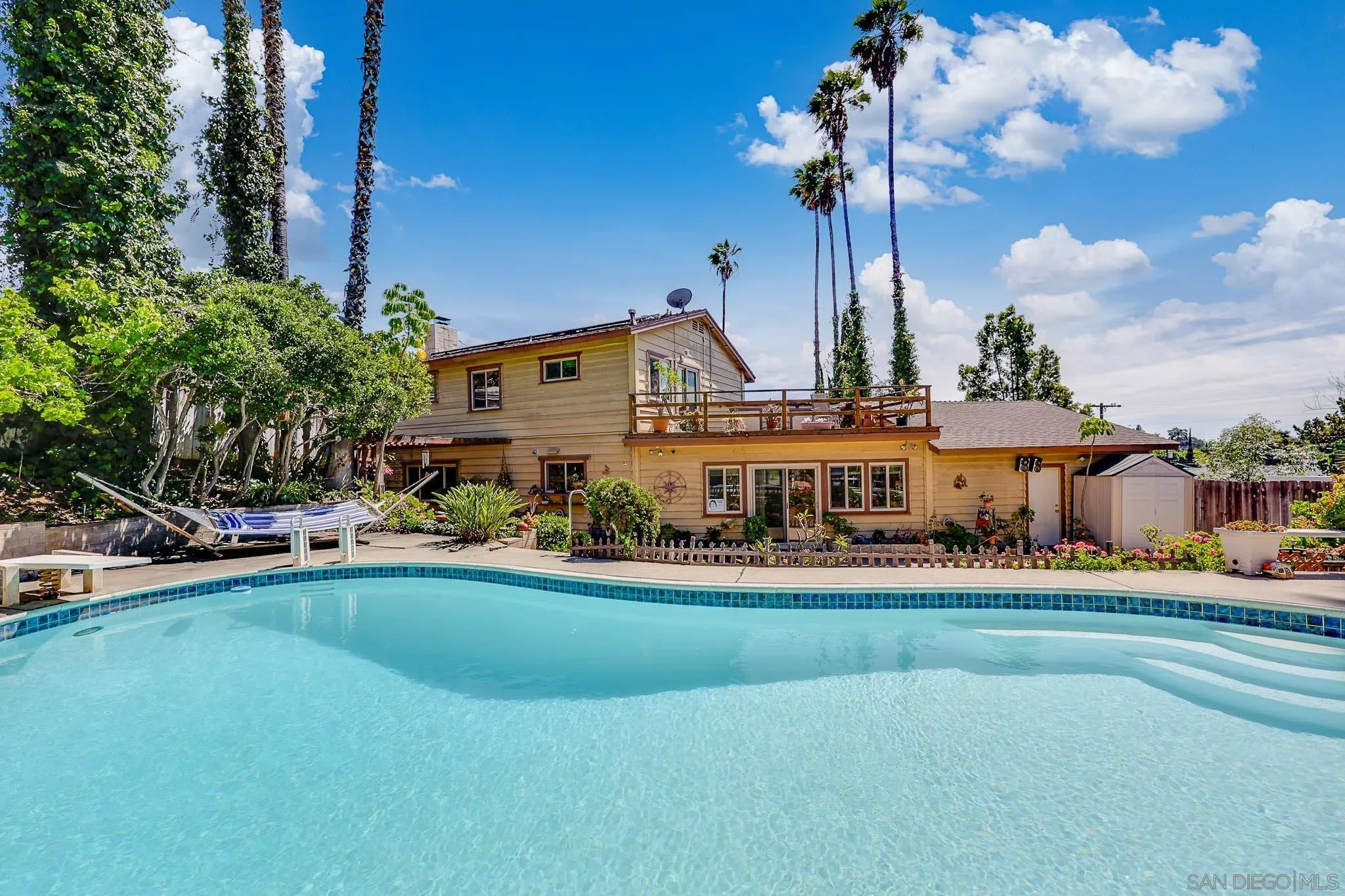 https://cdn.realtyfeed.com/cdn/127/260009728/21c98cc57460a4aa5581ba392777cec9.webp