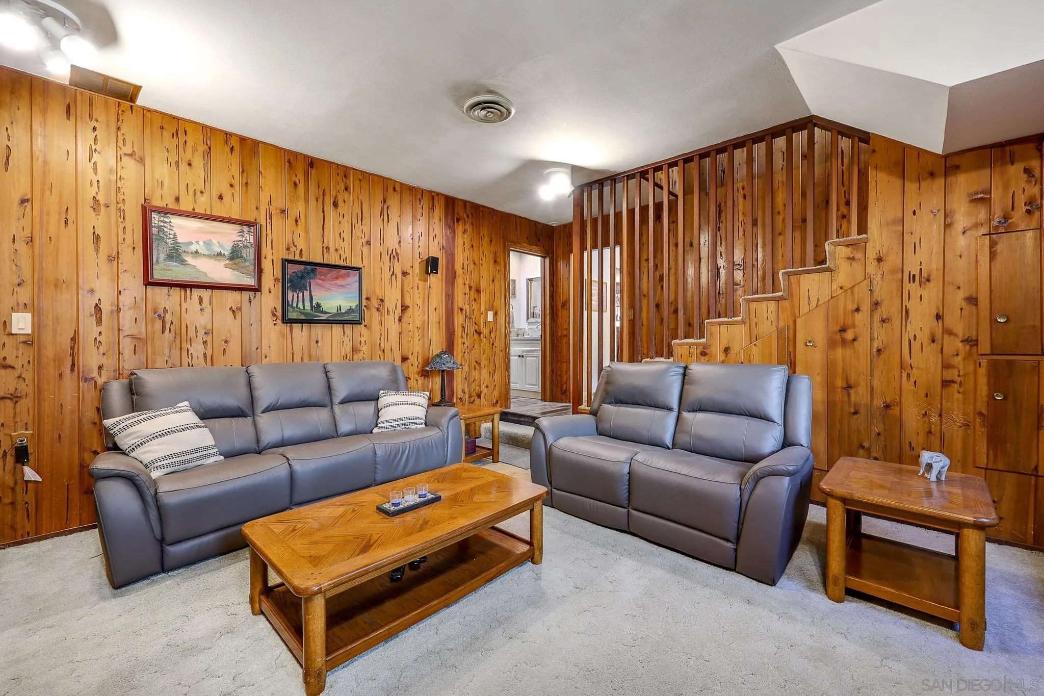 https://cdn.realtyfeed.com/cdn/127/260009728/49c2551475c753b20158fcf29f1a28ed.webp
