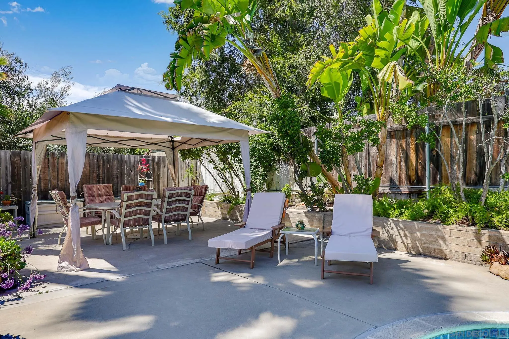 https://cdn.realtyfeed.com/cdn/127/260009728/f9e6ee05ed9f74d9bd872ac2801a8573.webp