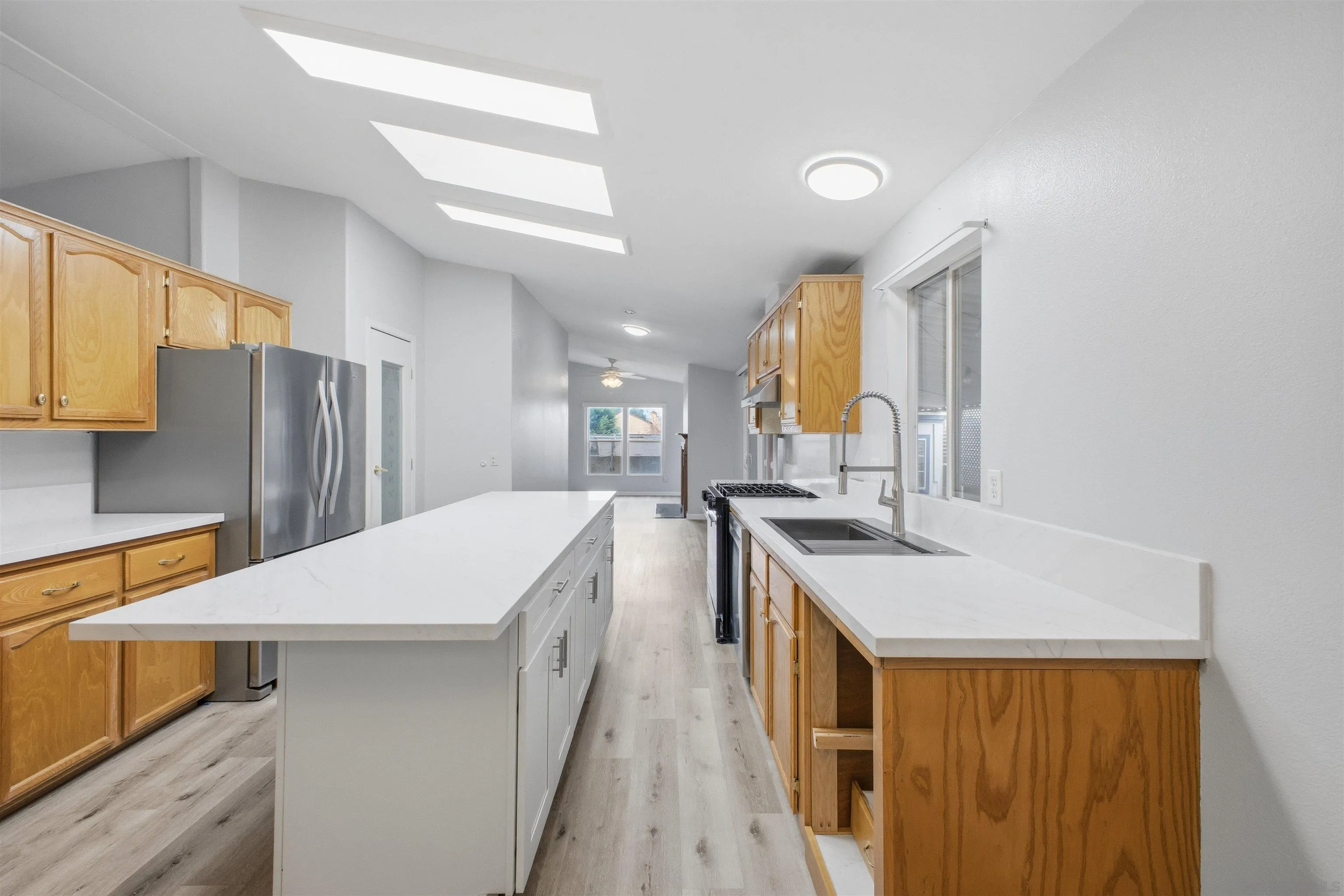https://cdn.realtyfeed.com/cdn/127/260009731/5e6e8a46d970ce1e5f43d6e81d5abbdd.webp