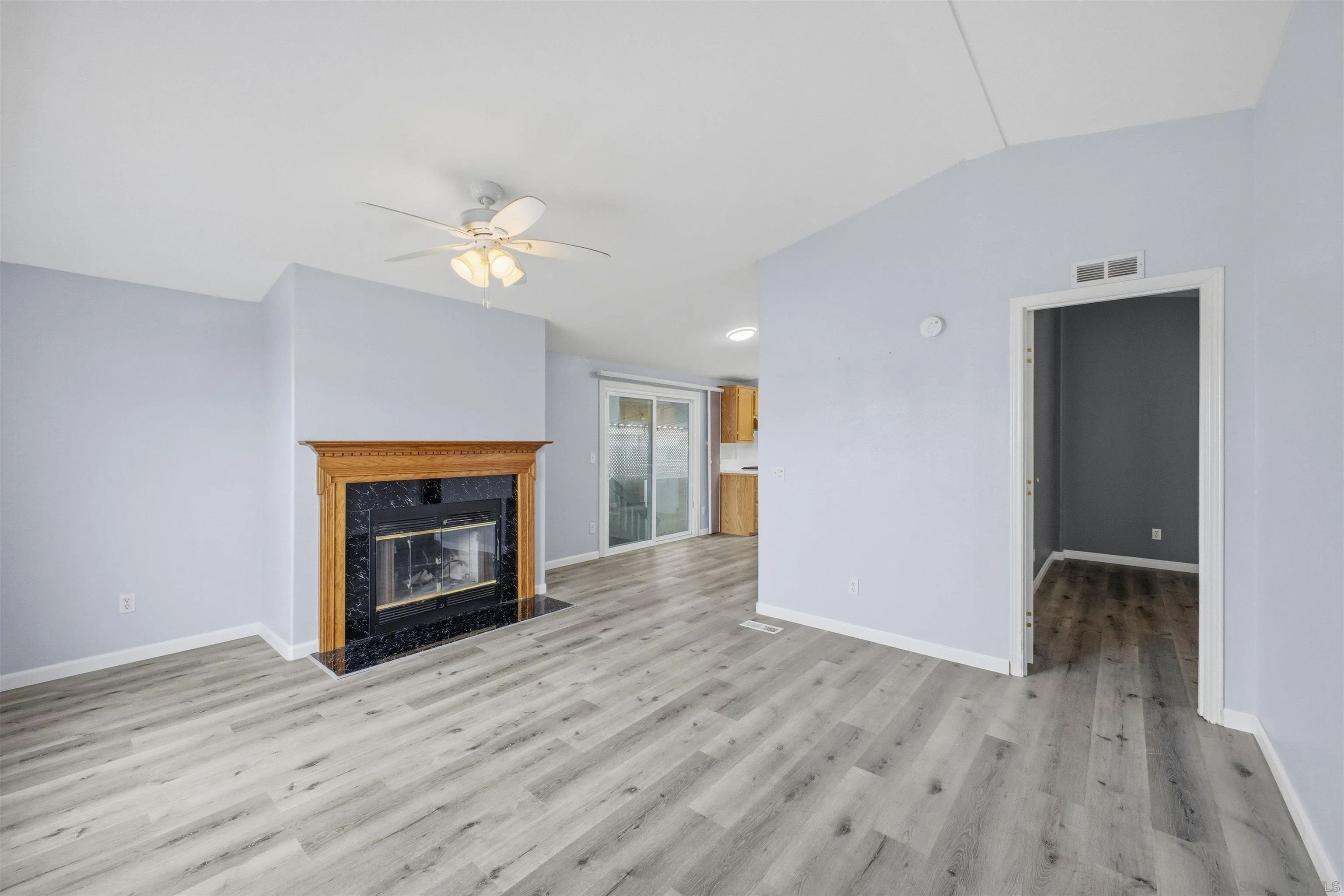 https://cdn.realtyfeed.com/cdn/127/260009731/8a65736a7060d629394ccf9ae1a06125.webp