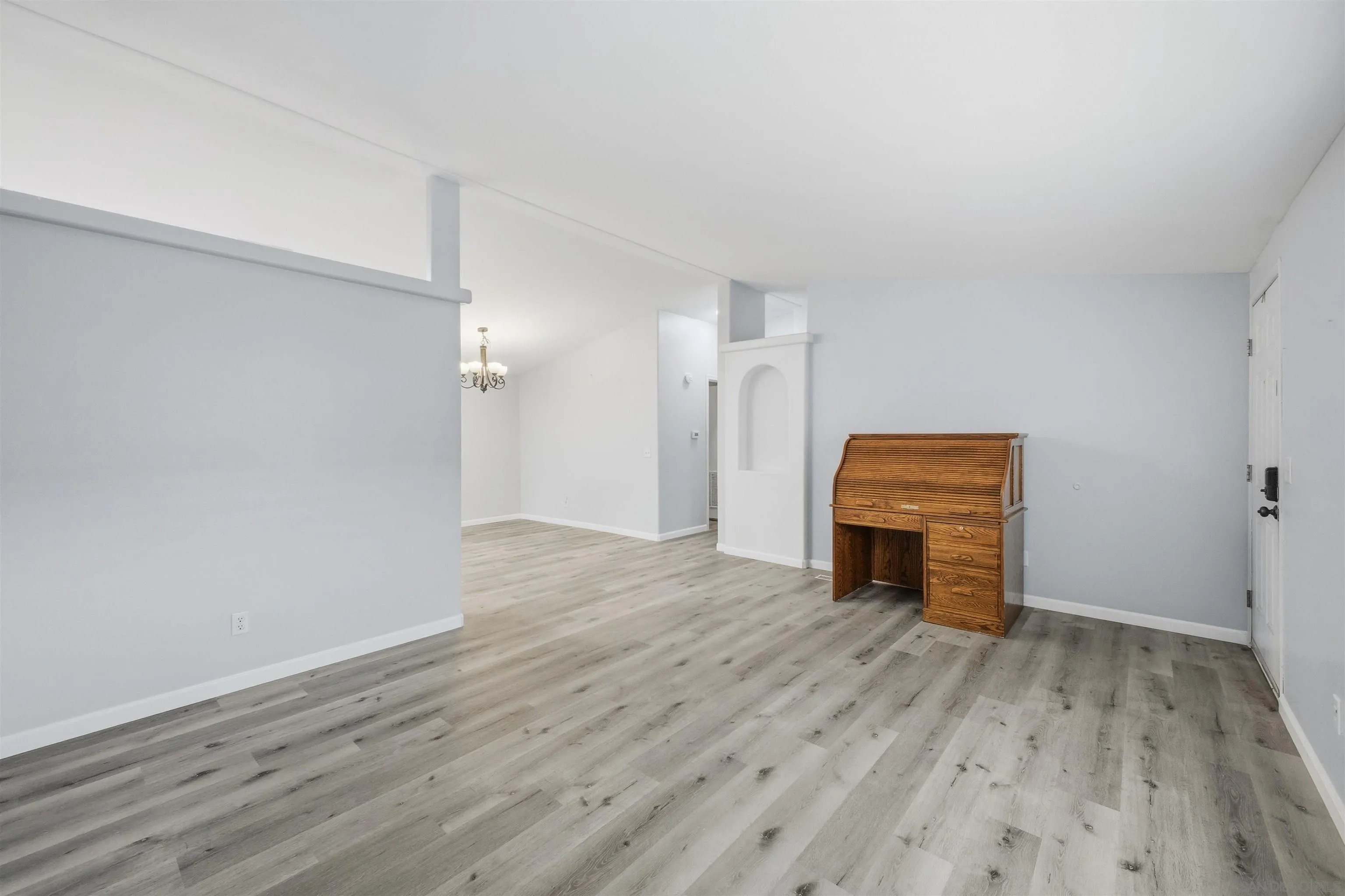 https://cdn.realtyfeed.com/cdn/127/260009731/af7c24b1dab10941384b69a09b2f25e3.webp