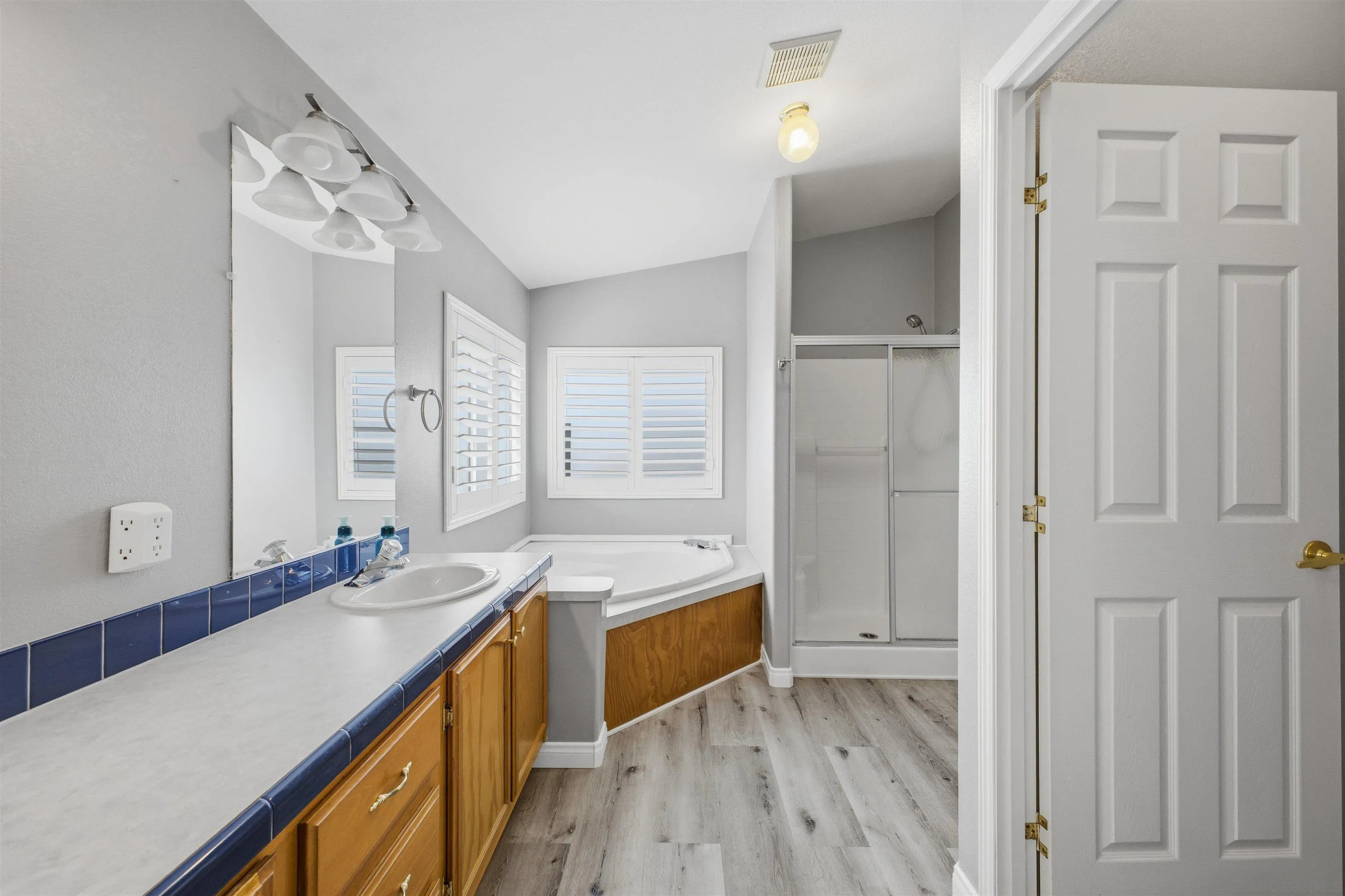 https://cdn.realtyfeed.com/cdn/127/260009731/d0a0b7d80e7721a3ca37e67ada8b2e45.webp