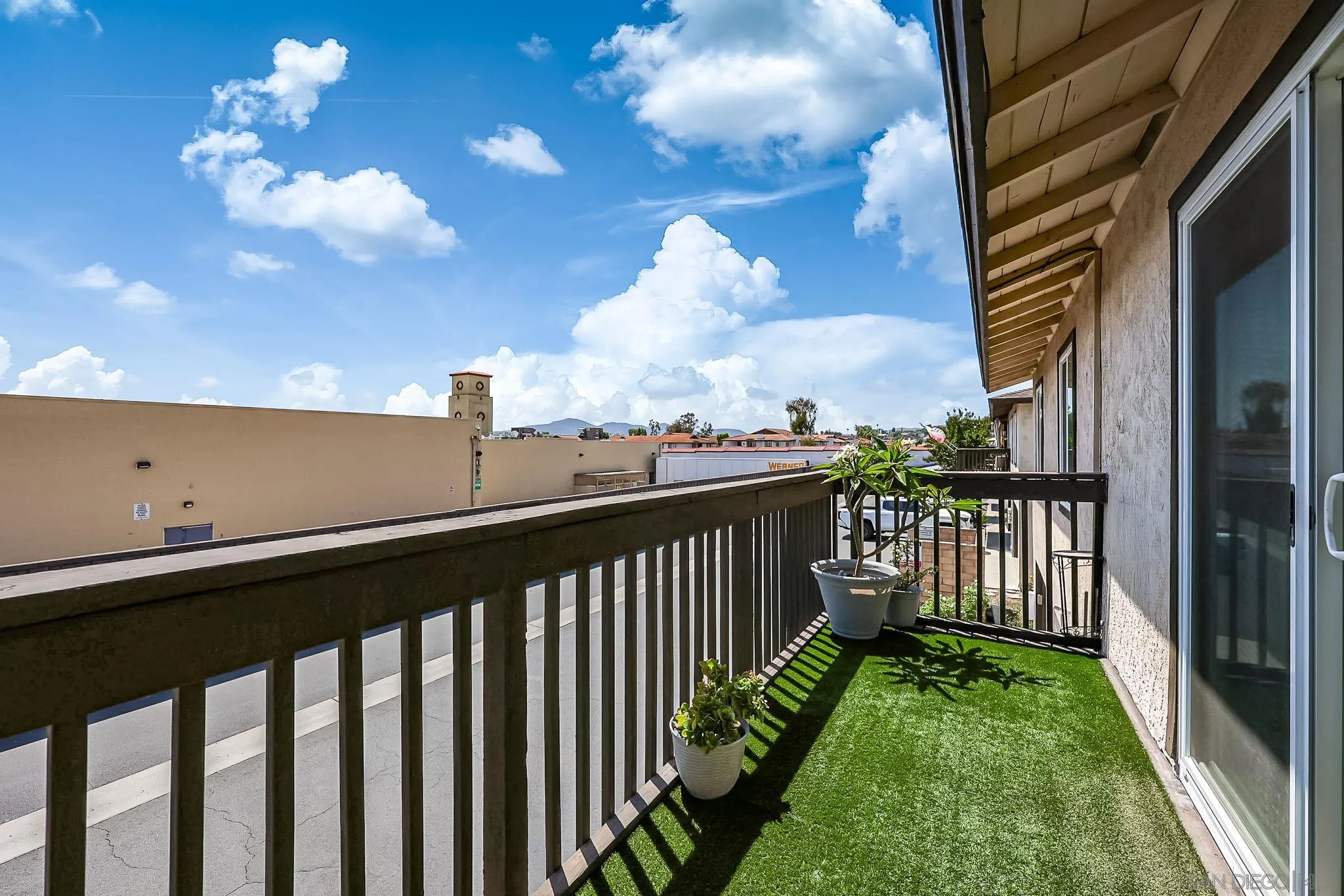 https://cdn.realtyfeed.com/cdn/127/260009732/9875edcb4c281f1748328ffc54108ac3.webp
