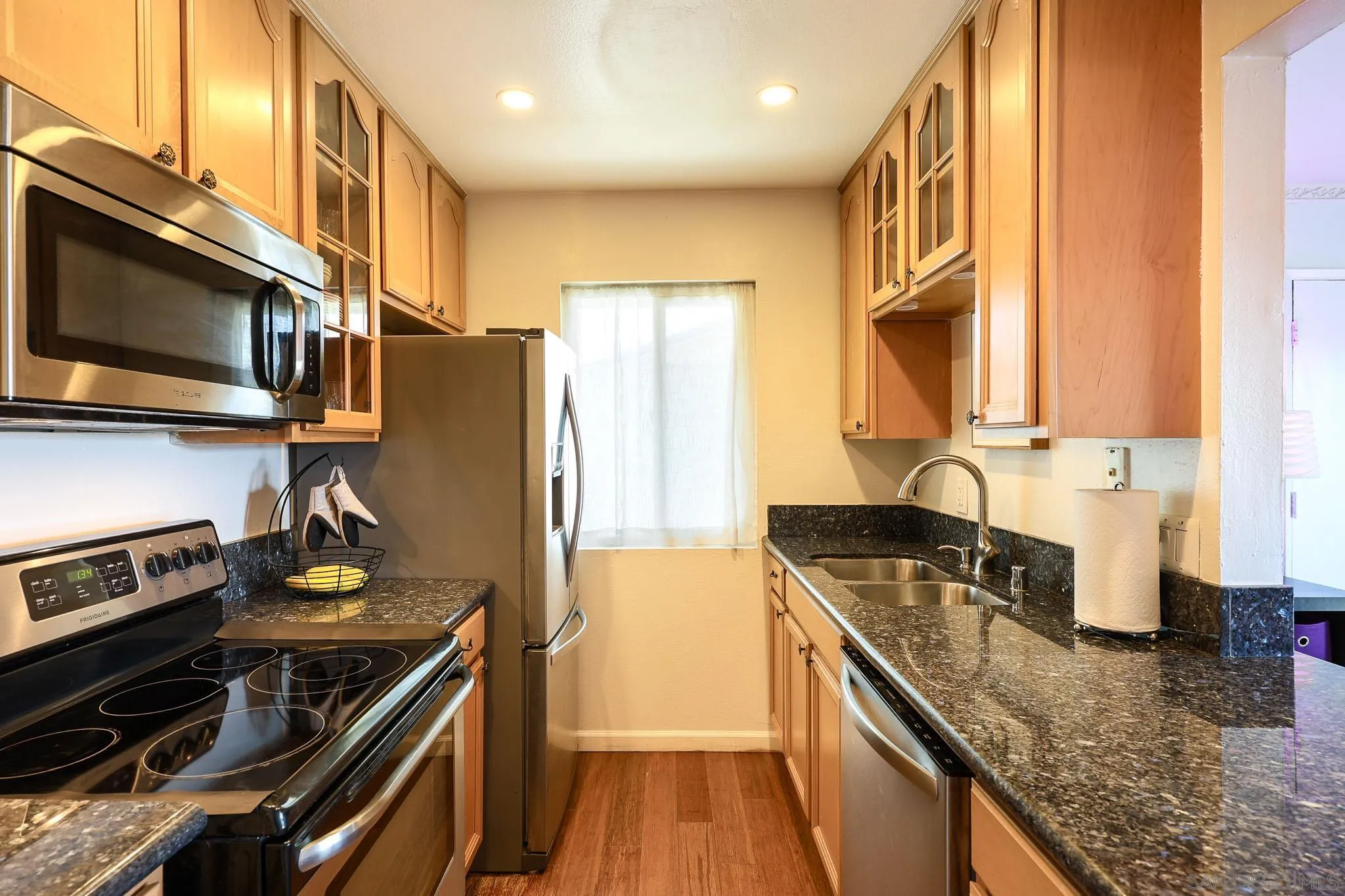 https://cdn.realtyfeed.com/cdn/127/260009732/fee506ba1d3b8b01b15baa1139f2c434.webp