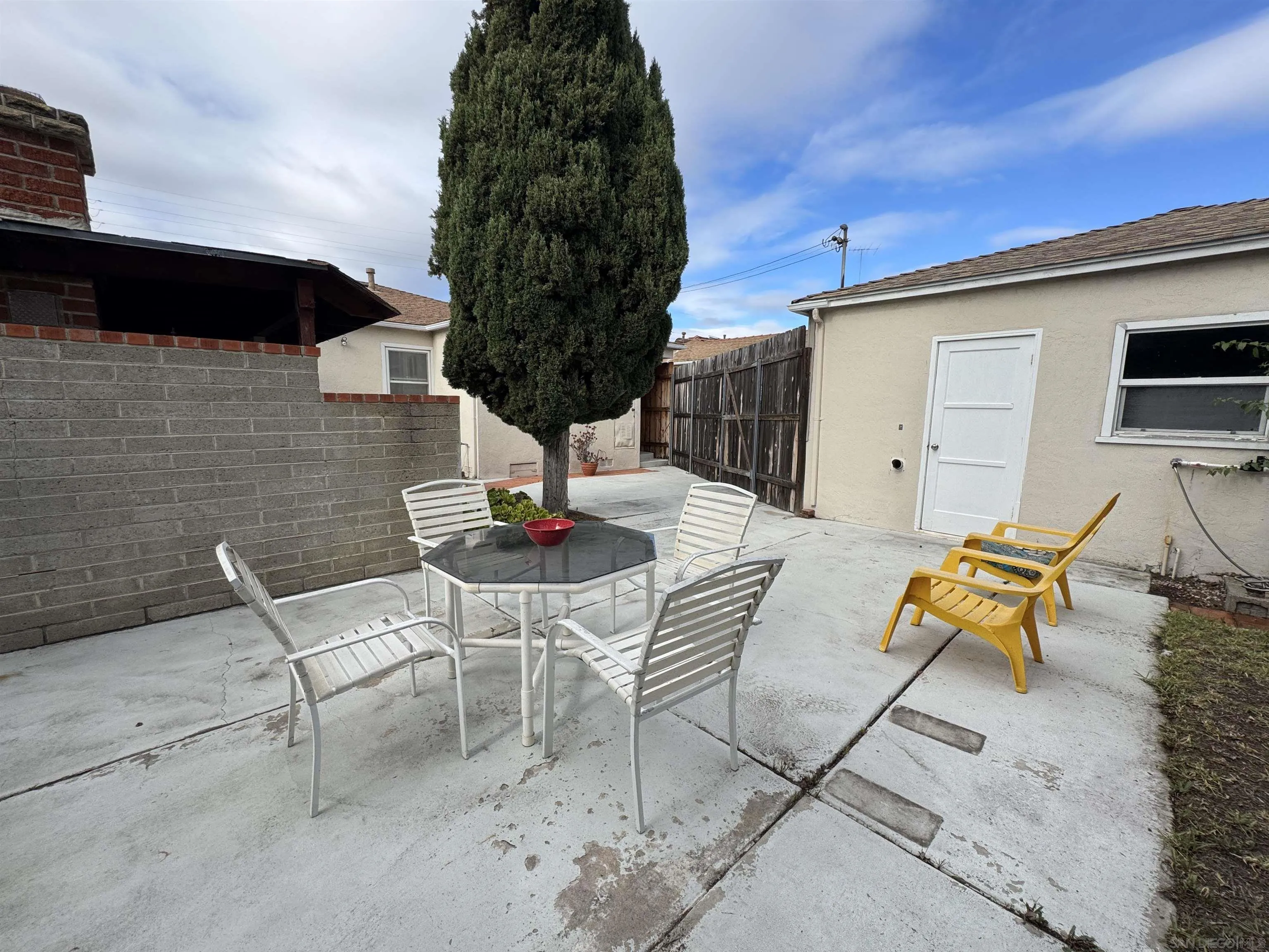 https://cdn.realtyfeed.com/cdn/127/260009736/1fb76f72329a2868f7962ab88d431e5a.webp