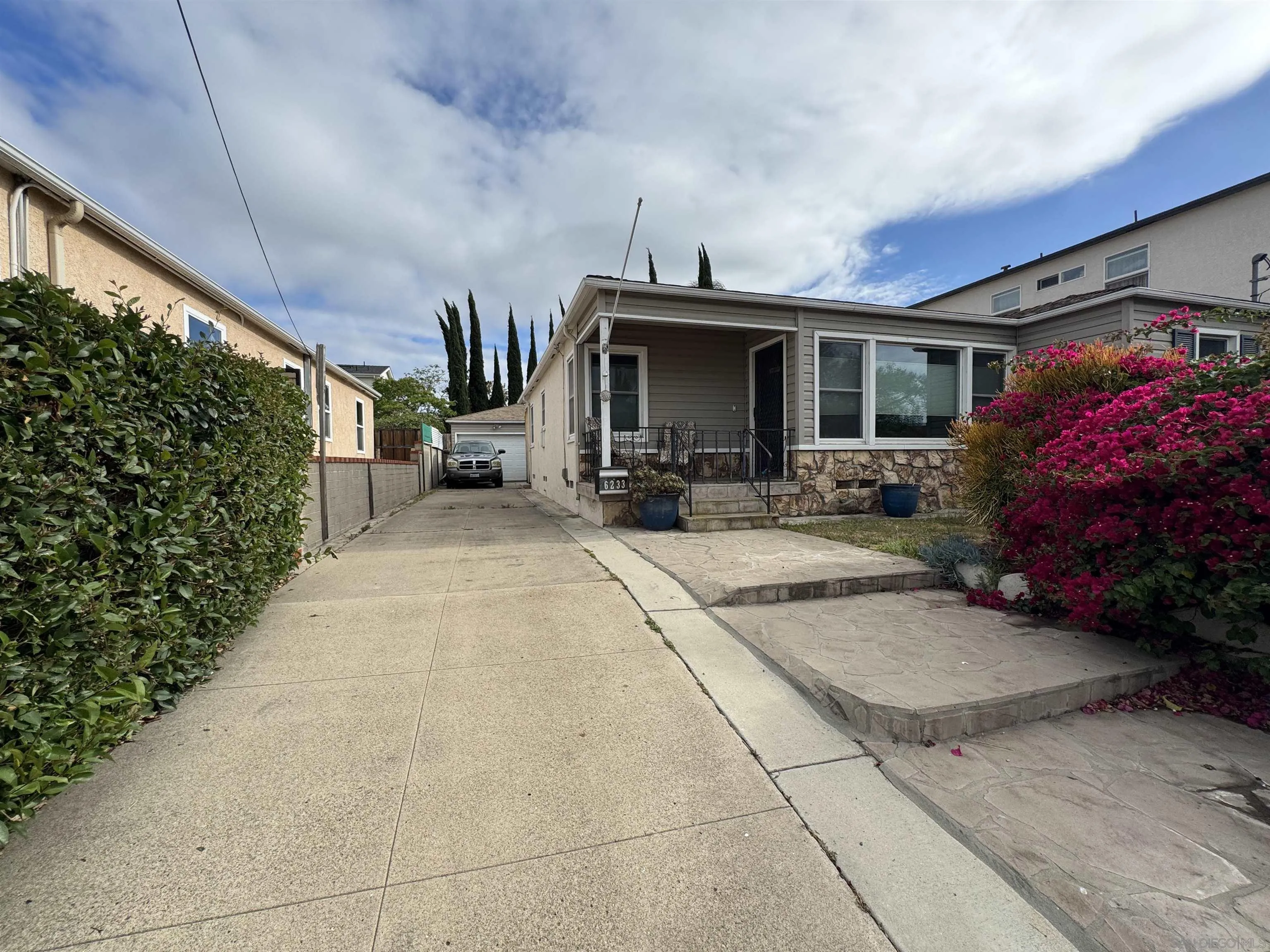 https://cdn.realtyfeed.com/cdn/127/260009736/9398a16bd5963d6bdda206529a98612f.webp