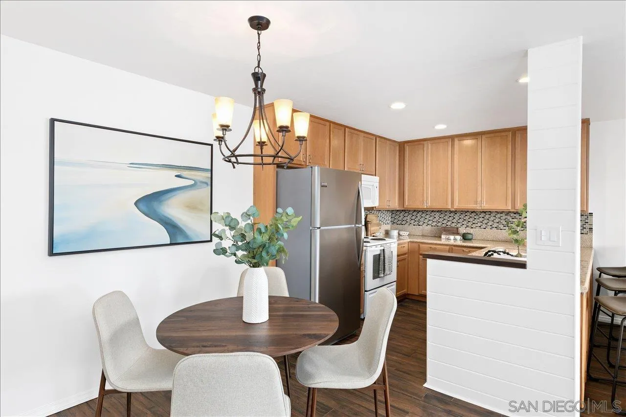 Photo #7: 260009739 Listing: Photo #7