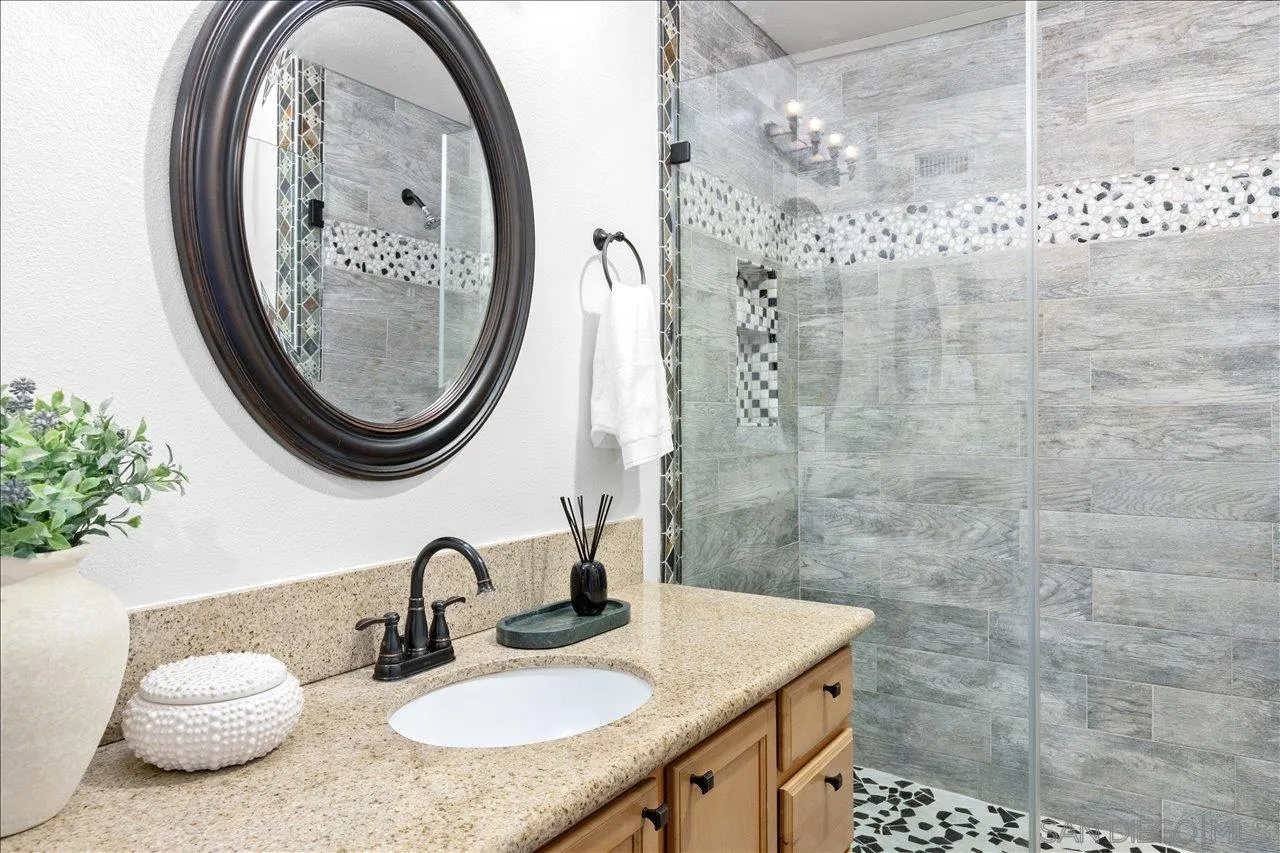 Photo #11: 260009739 Listing: Photo #11