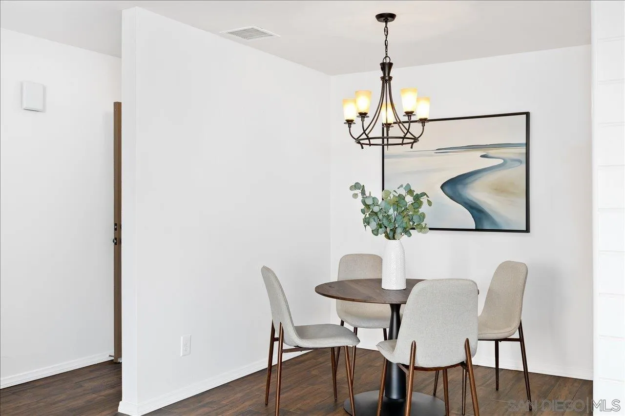 Photo #6: 260009739 Listing: Photo #6