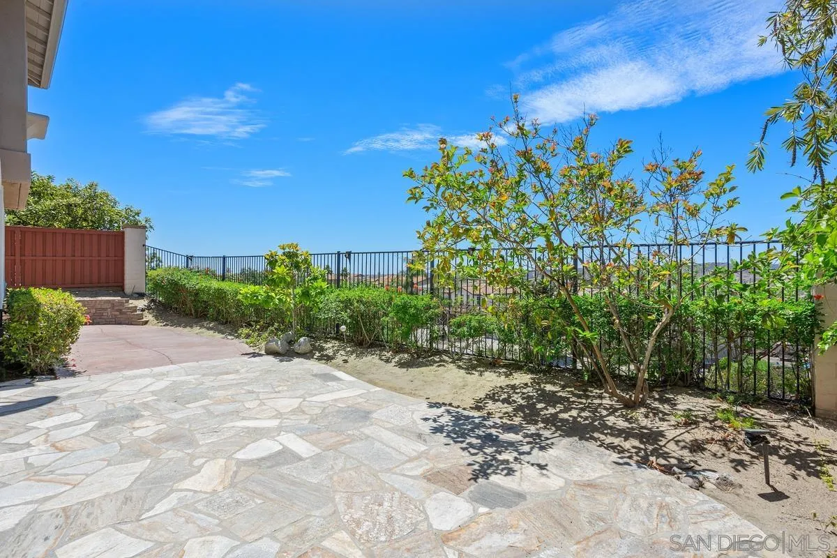 https://cdn.realtyfeed.com/cdn/127/260009741/15ccf6652e30cb13aa93b33f39b283a4.webp
