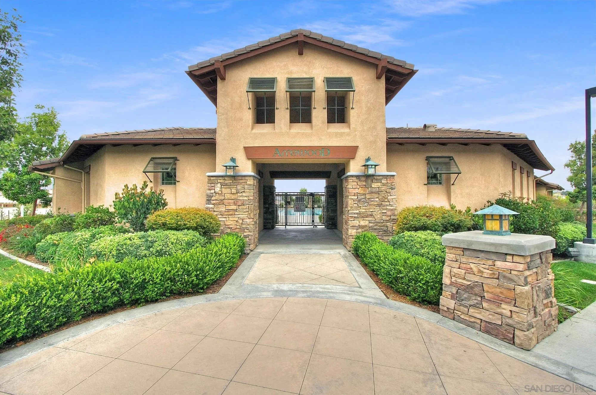 https://cdn.realtyfeed.com/cdn/127/260009741/3fd4ad013f97b886e8e012756ad2903f.webp