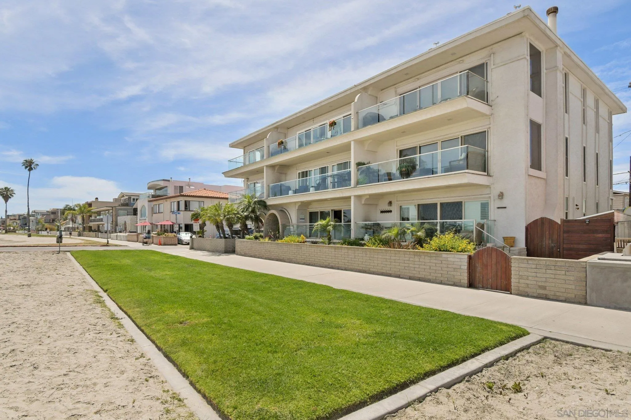 Photo #4: 260009744 Listing: Photo #4