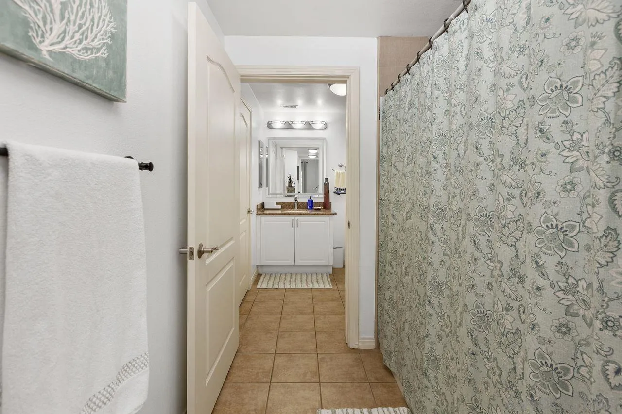 8233 Station Village Ln UNIT 2212, San Diego, CA, 92108