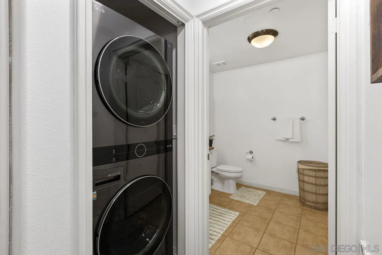 8233 Station Village Ln UNIT 2212, San Diego, CA, 92108