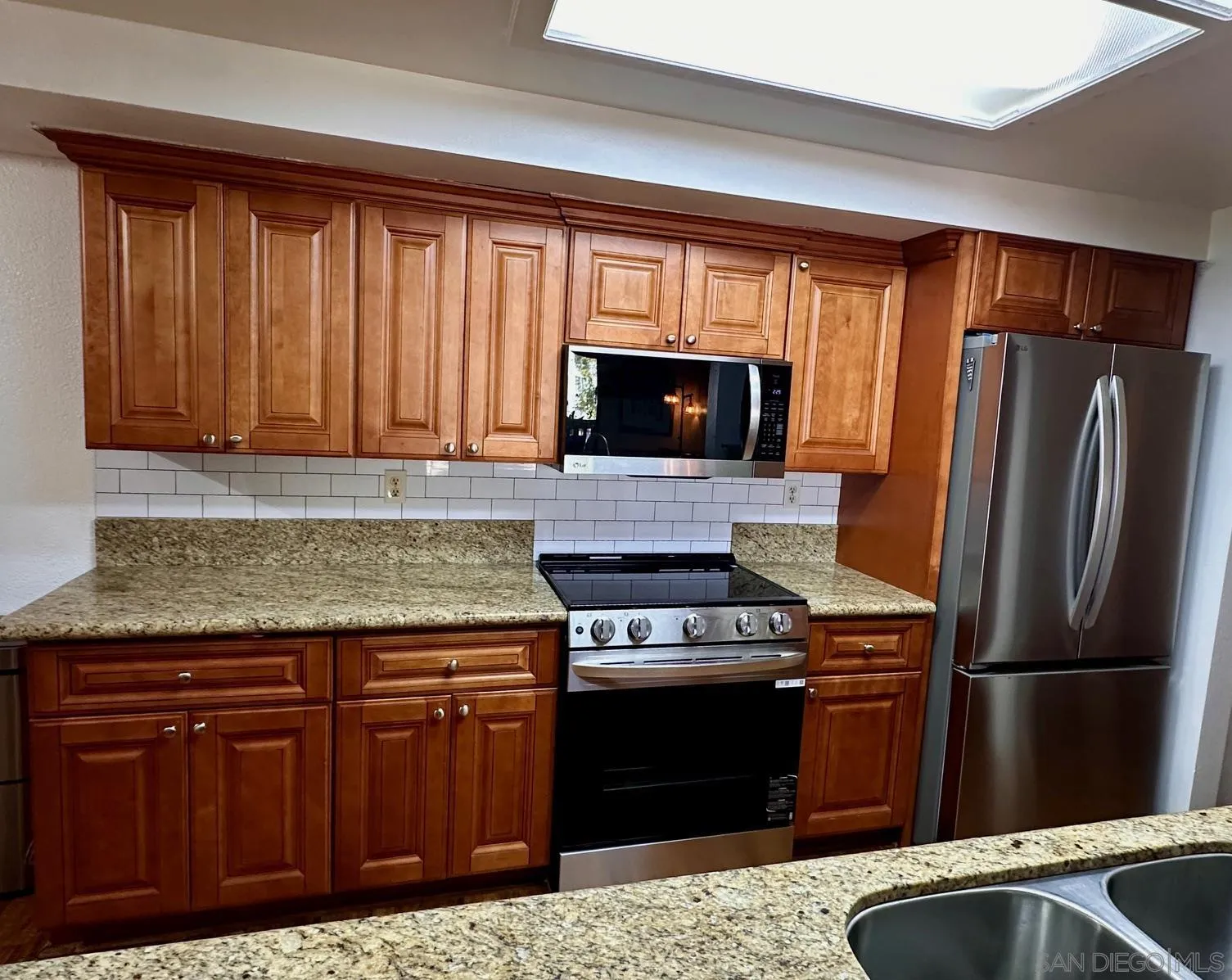 Photo #9: 260009753 Listing: Photo #9