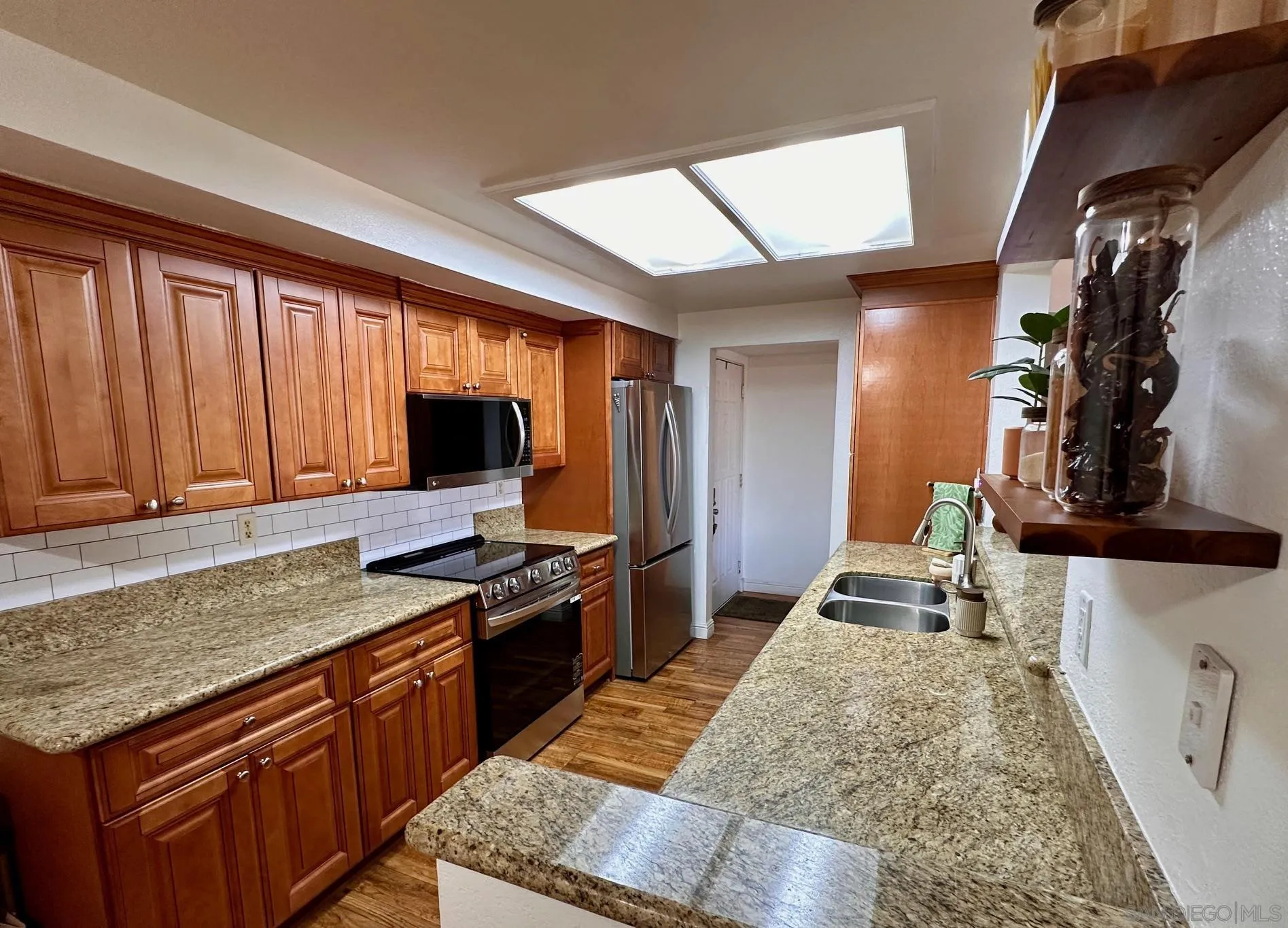 Photo #8: 260009753 Listing: Photo #8