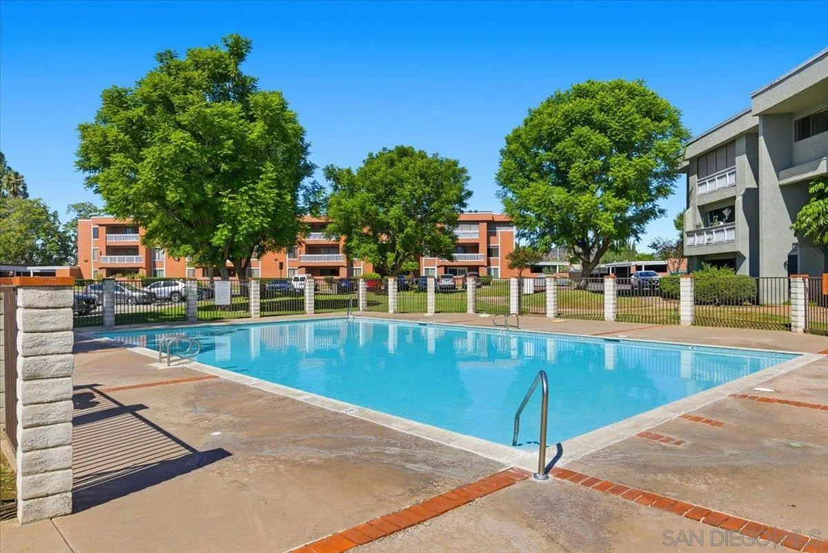 Photo #23: 260009753 Listing: Photo #23