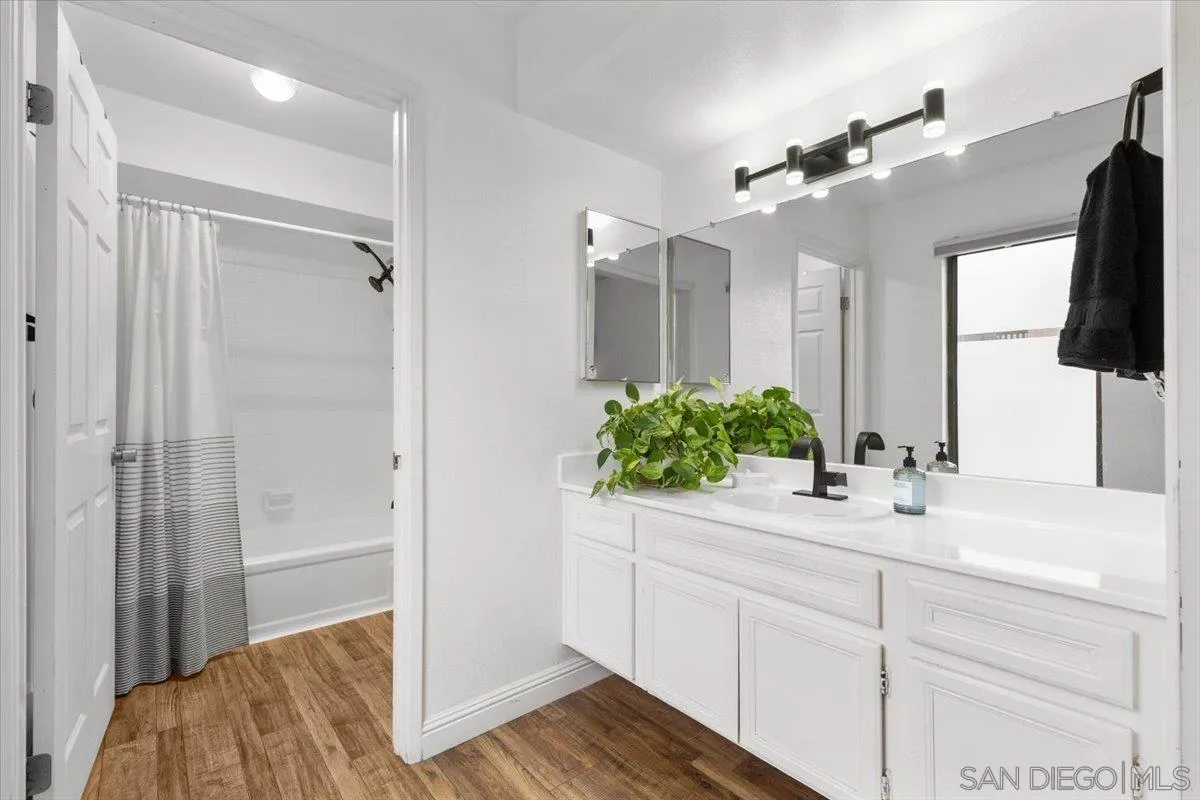 Photo #18: 260009753 Listing: Photo #18