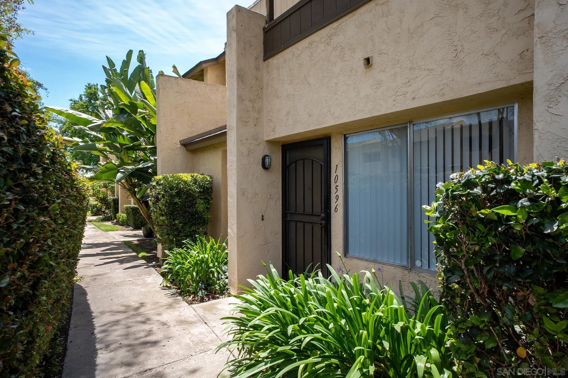 https://cdn.realtyfeed.com/cdn/127/260009757/af1e8ff84397e4240e64996e56025612.webp