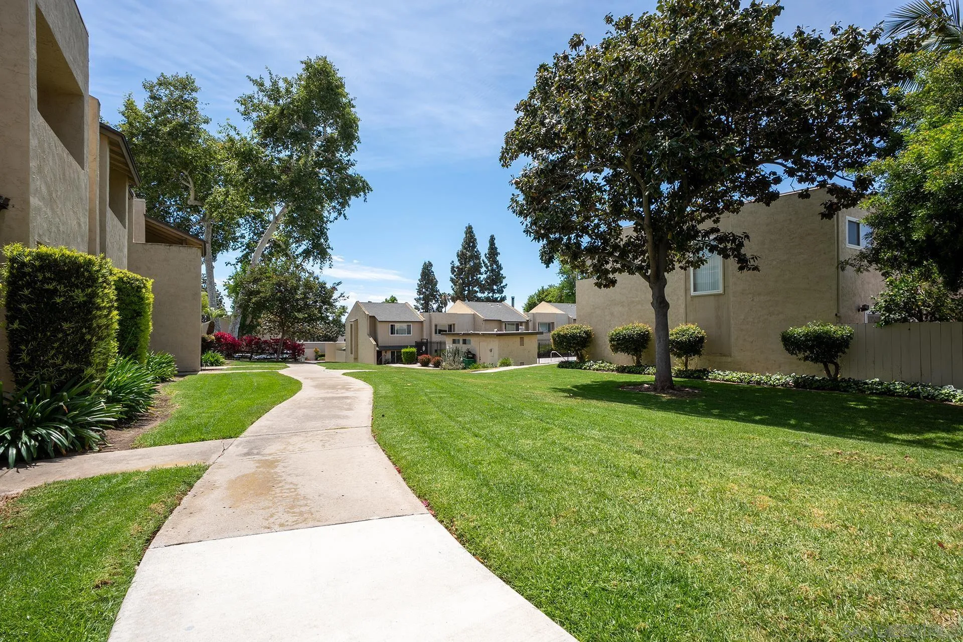 https://cdn.realtyfeed.com/cdn/127/260009757/ec77217778f74238ddae54c3163d7303.webp