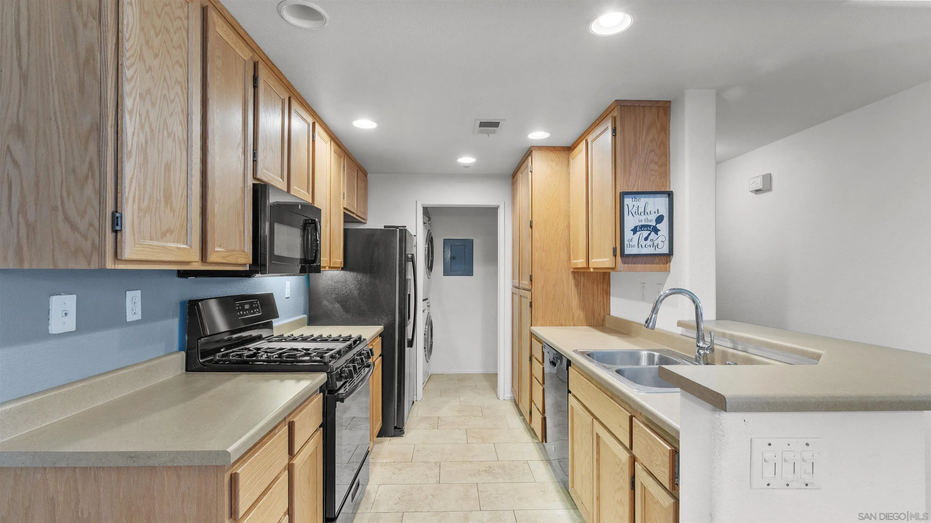 Photo #12: 260009761 Listing: Photo #12