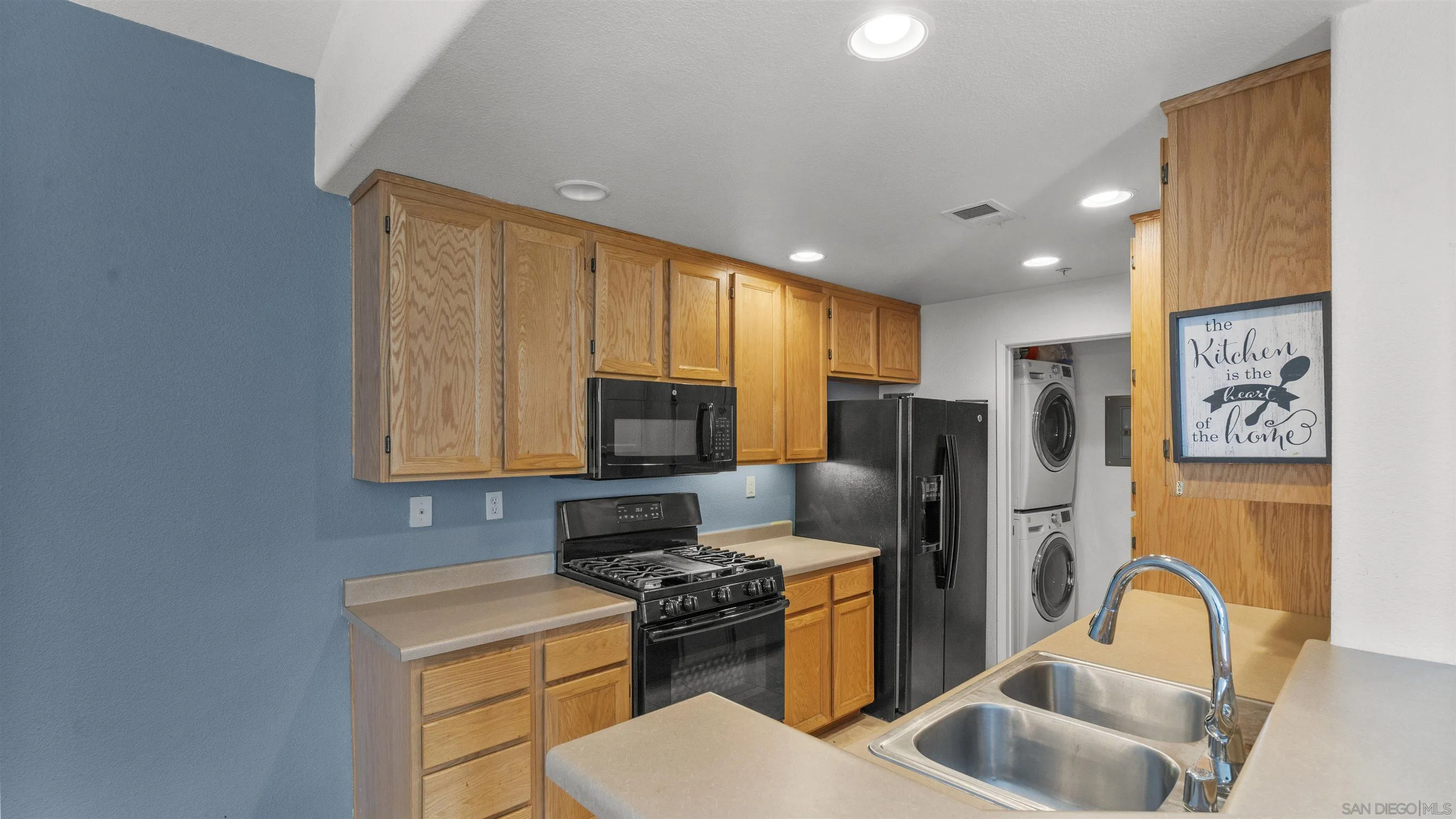 Photo #11: 260009761 Listing: Photo #11