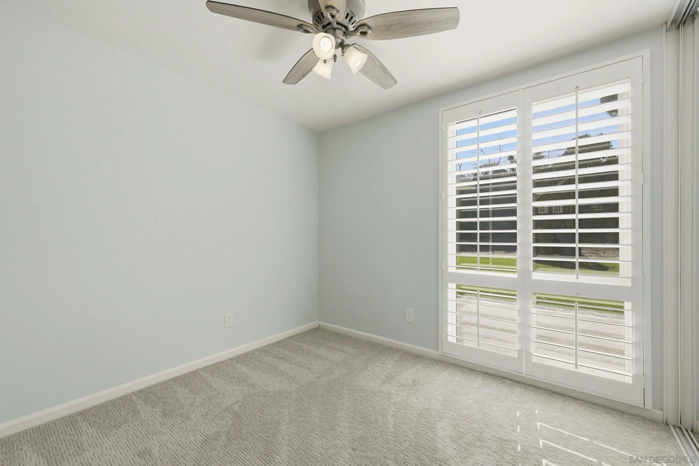 https://cdn.realtyfeed.com/cdn/127/260009762/81d368d263761f2e0b2f8042e2bb5518.webp