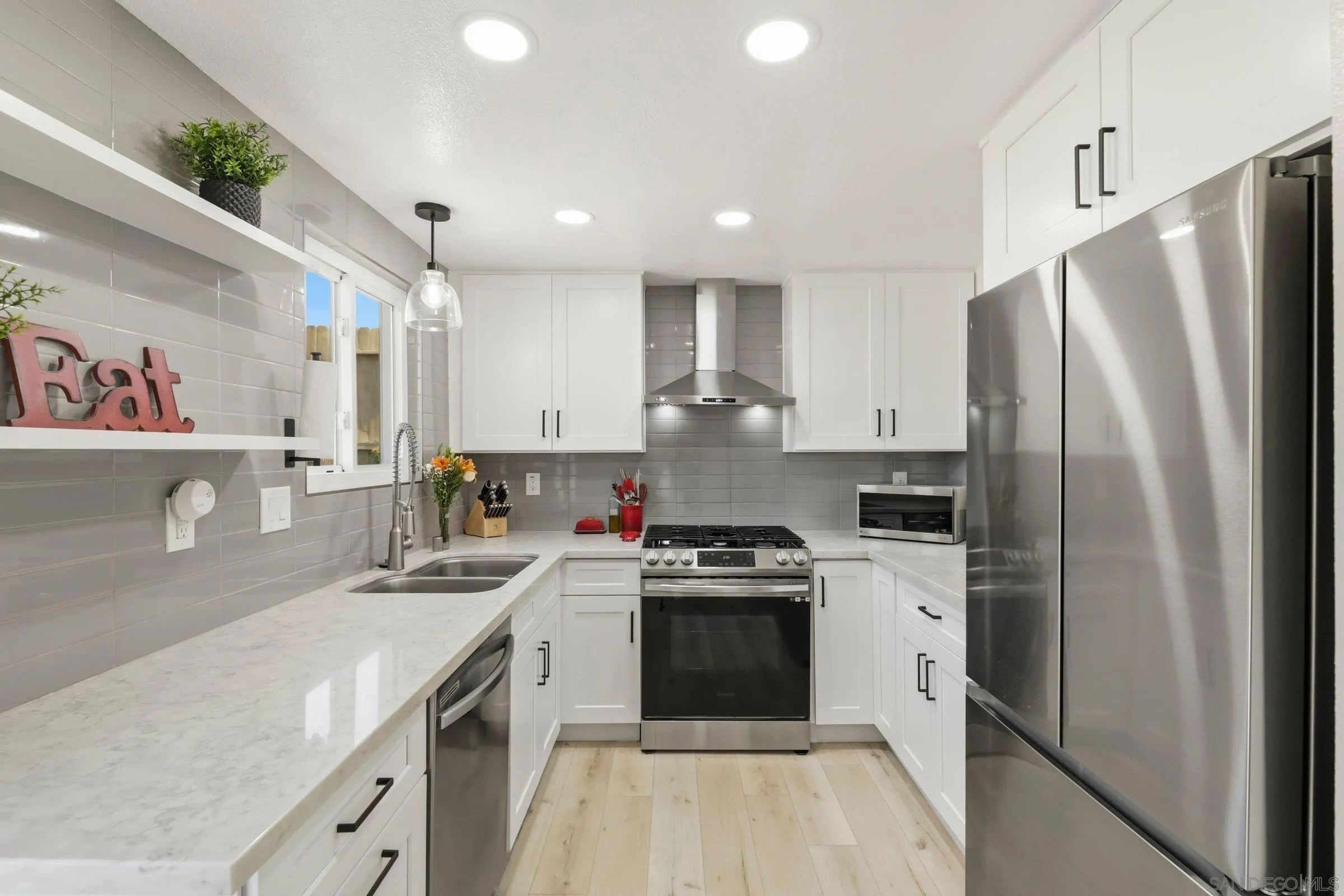 Photo #8: 260009763 Listing: Photo #8