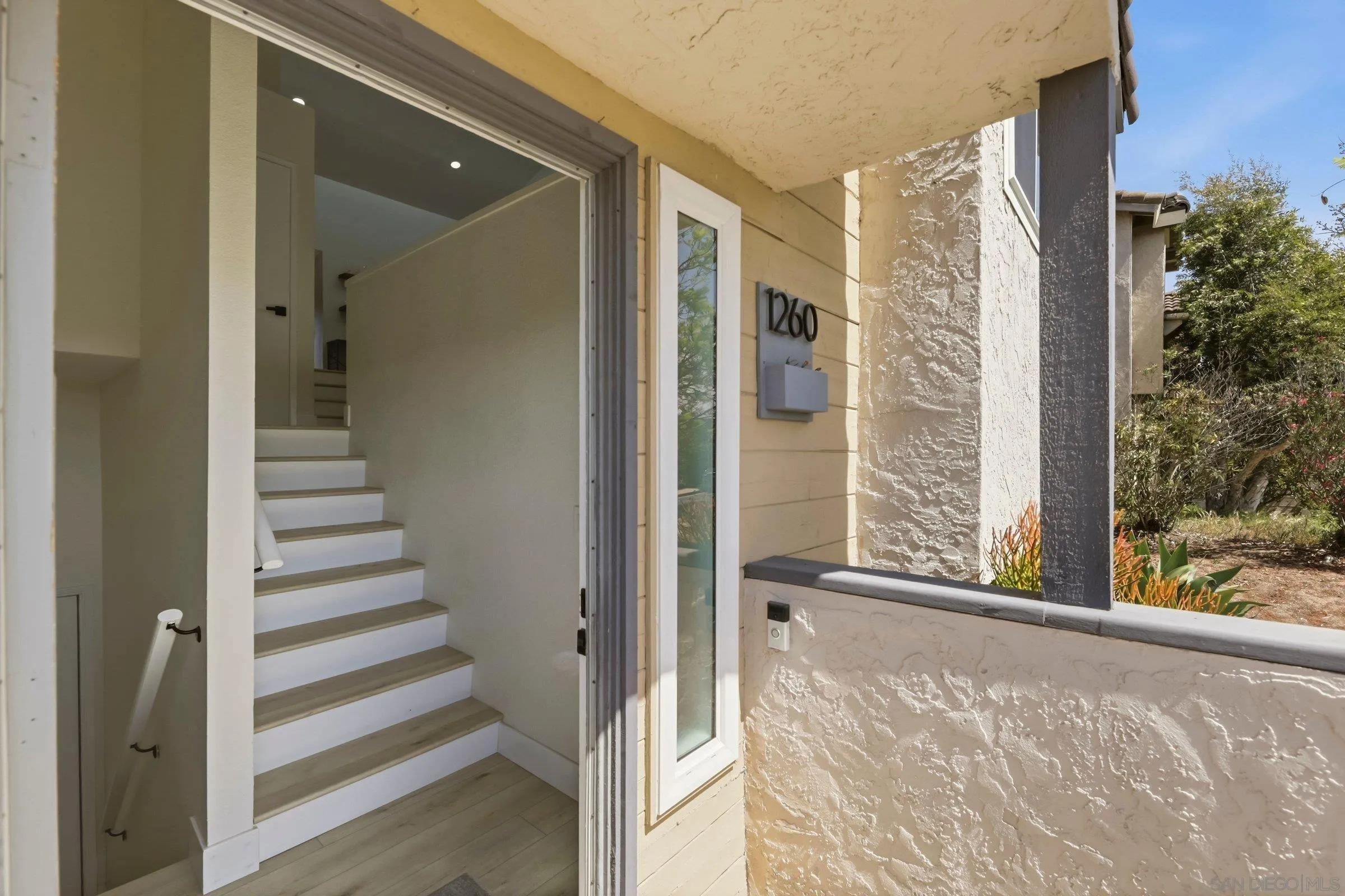 Photo #4: 260009763 Listing: Photo #4