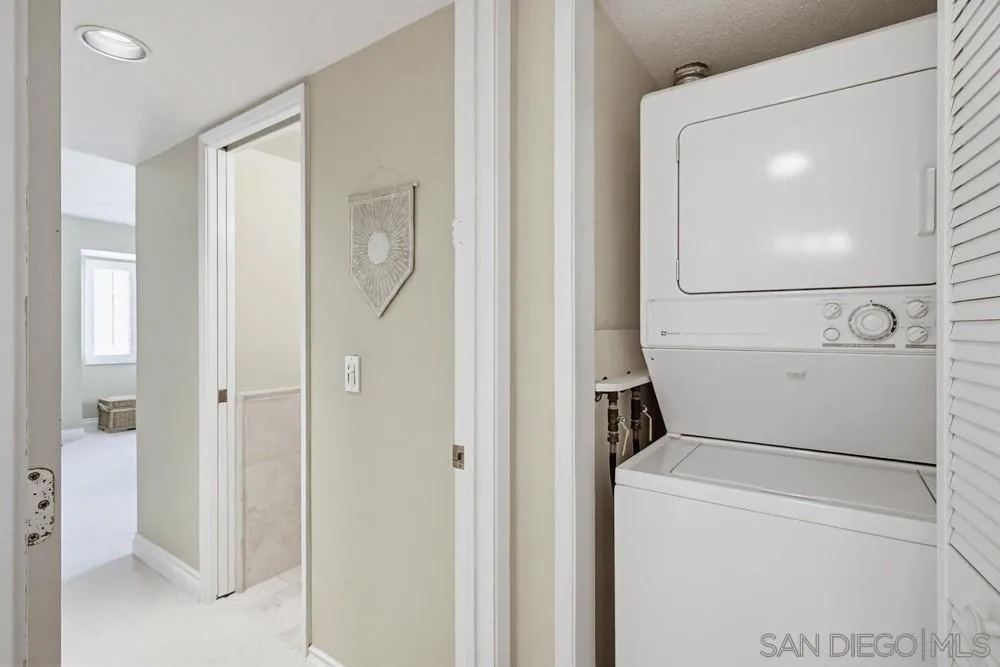 https://cdn.realtyfeed.com/cdn/127/260009764/2f2486e2d740a50f64ac96c4cd21e935.webp