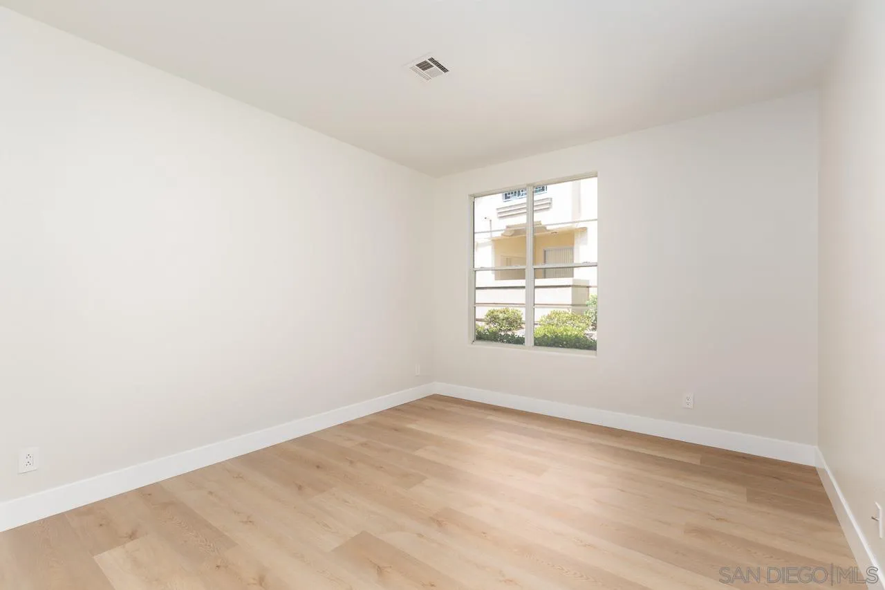 Photo #17: 260009766 Listing: Photo #17