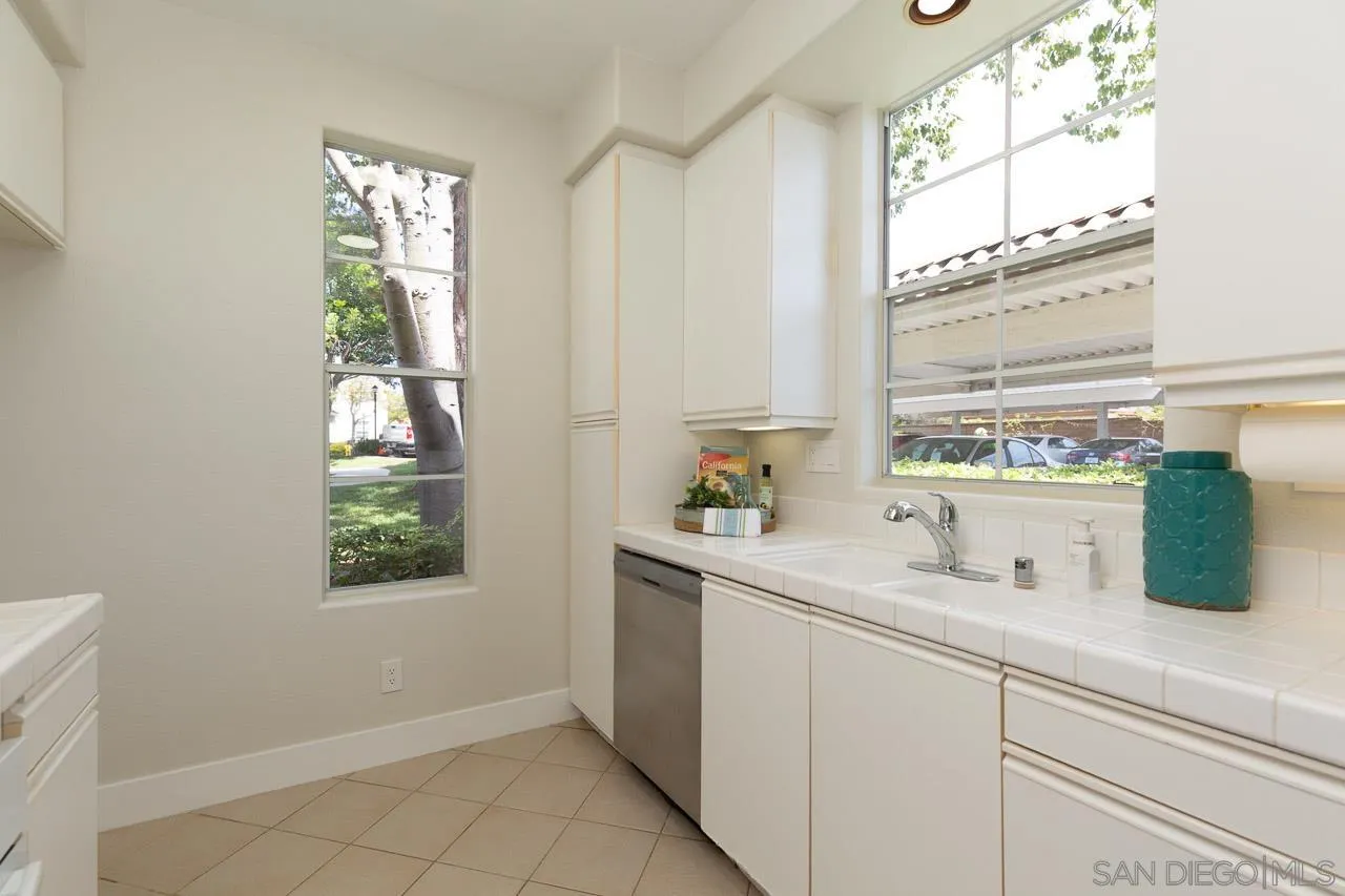 Photo #7: 260009766 Listing: Photo #7
