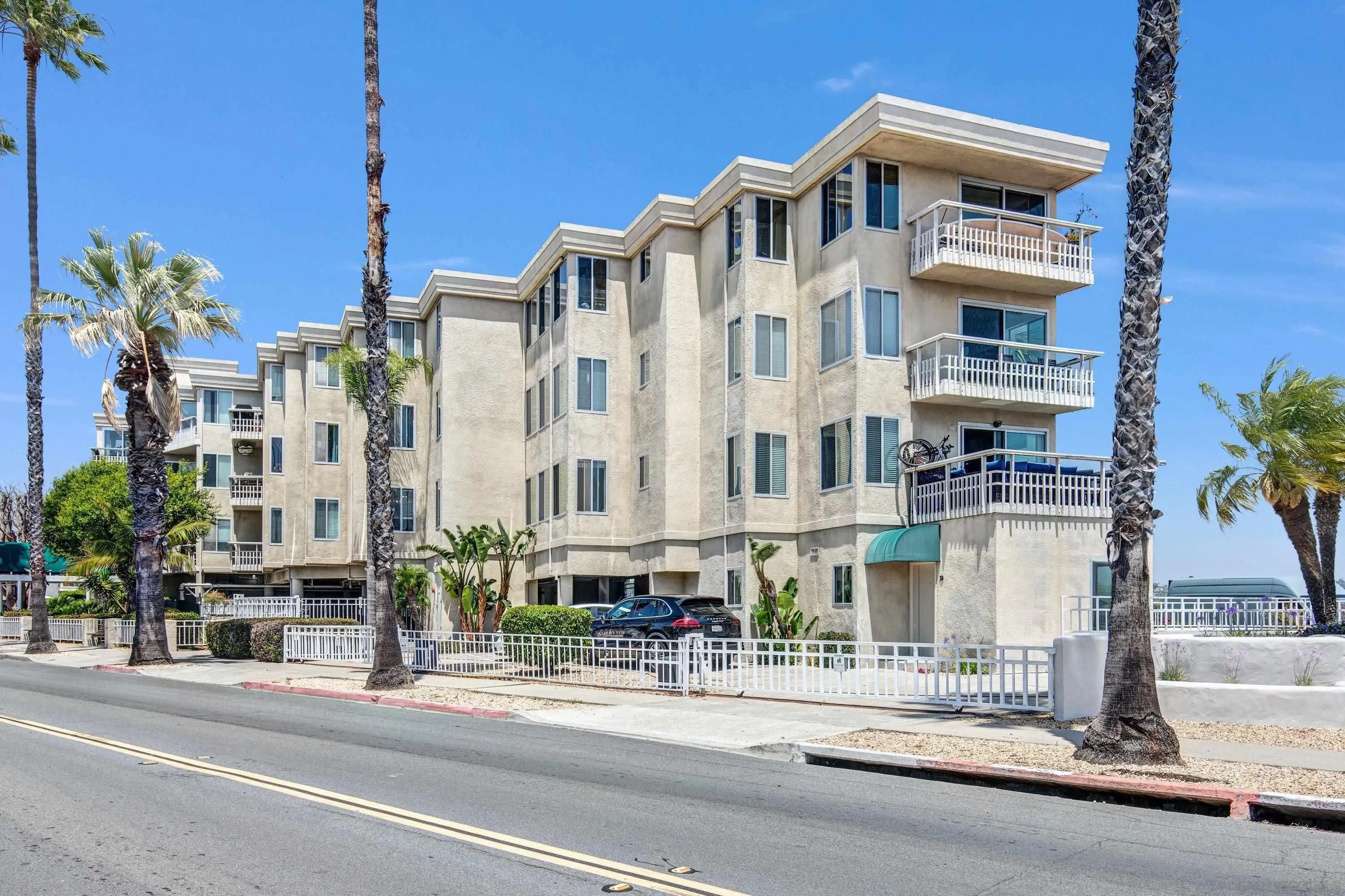 https://cdn.realtyfeed.com/cdn/127/260009767/8795e018e015ba63d627aaceca9b6180.webp
