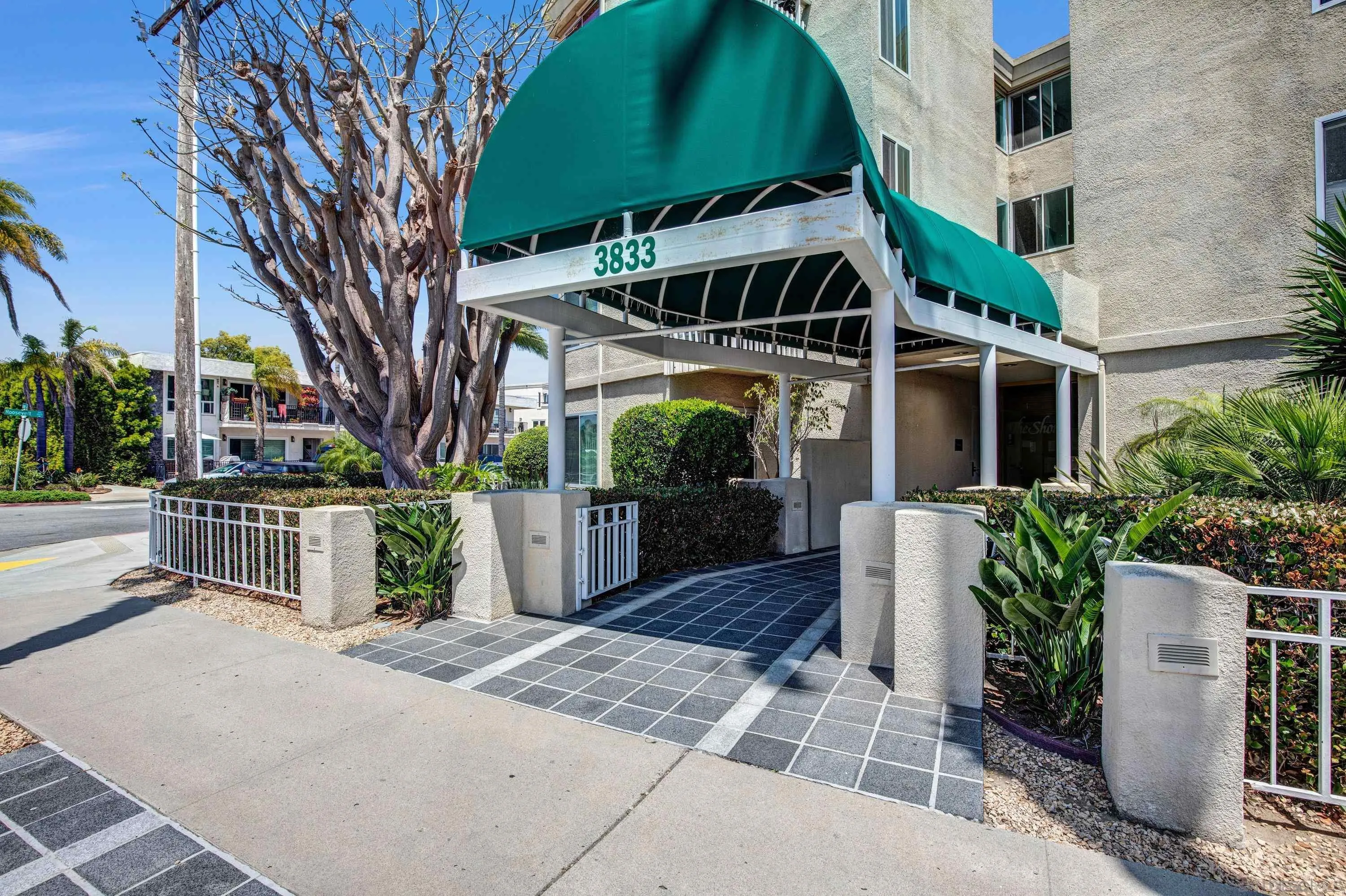 https://cdn.realtyfeed.com/cdn/127/260009767/bd8c2c49713c745a33b9f9e4e47f358d.webp