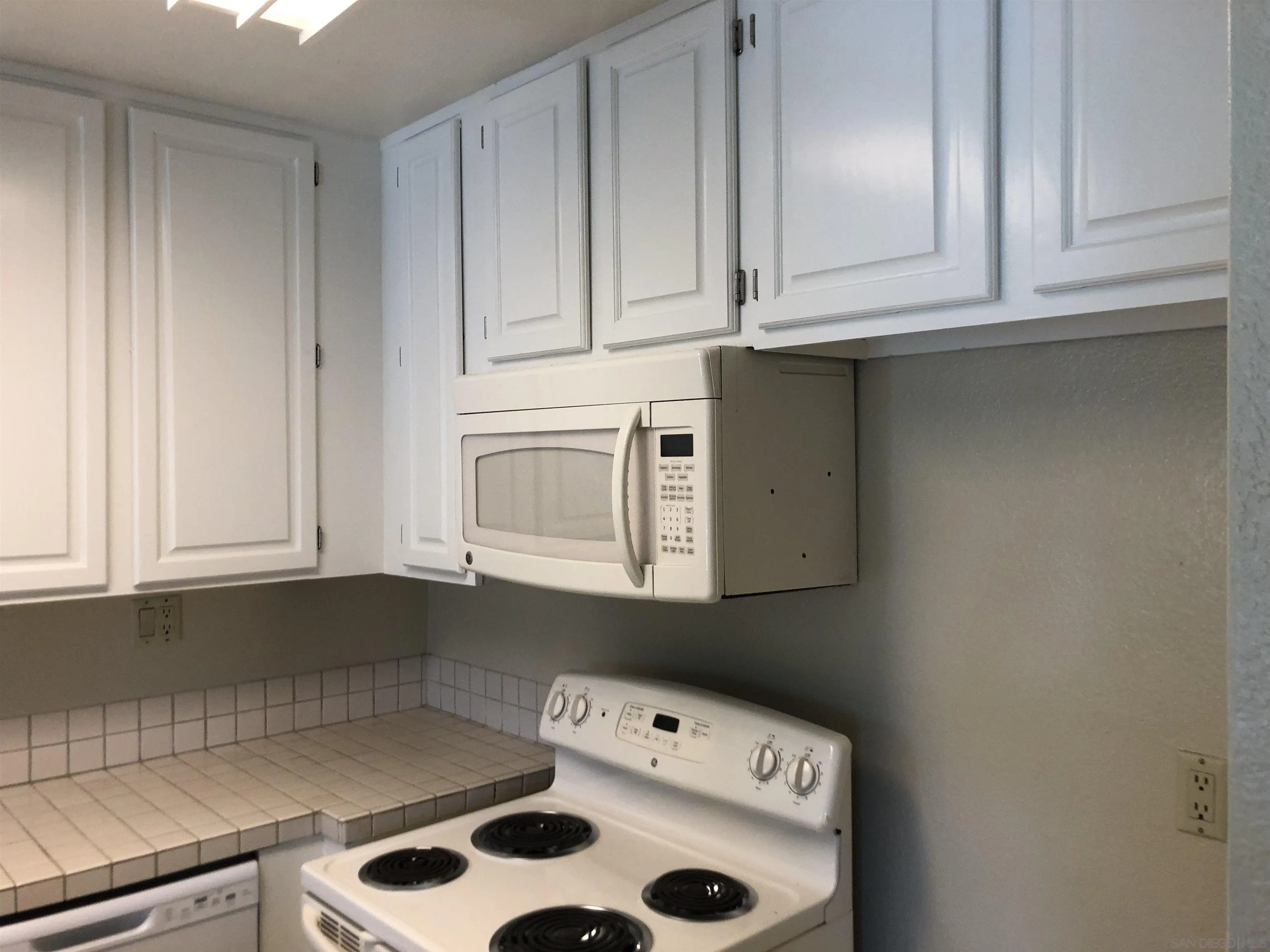 https://cdn.realtyfeed.com/cdn/127/260009767/d2d5c7cda2a0e33c676ed4c0e39ea9b3.webp