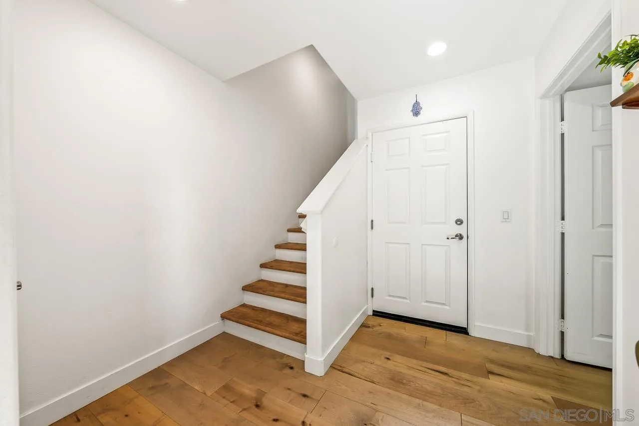 Photo #8: 260009768 Listing: Photo #8