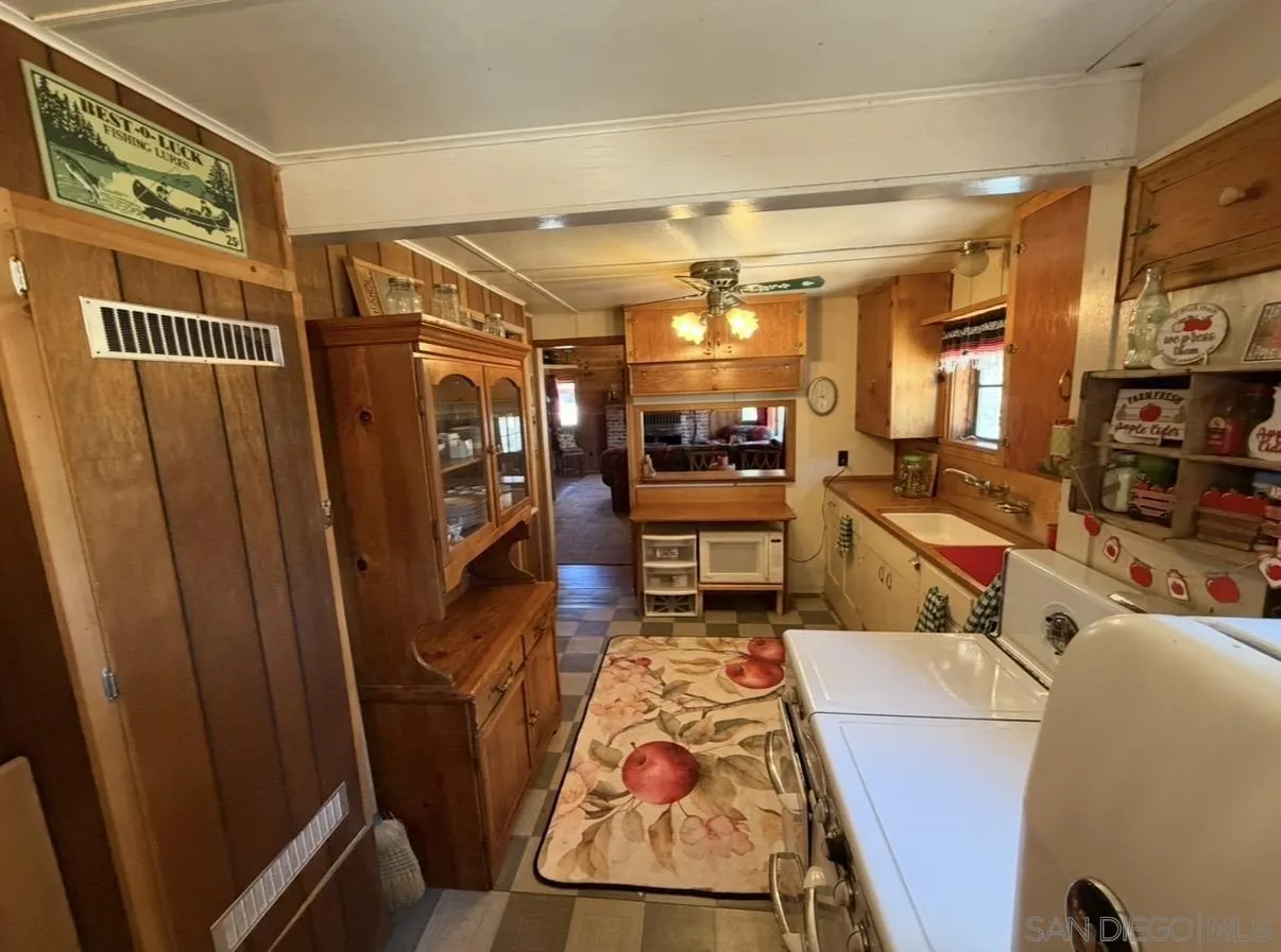 33140 Juniper Lane, Green Valley Lake, CA, 92341