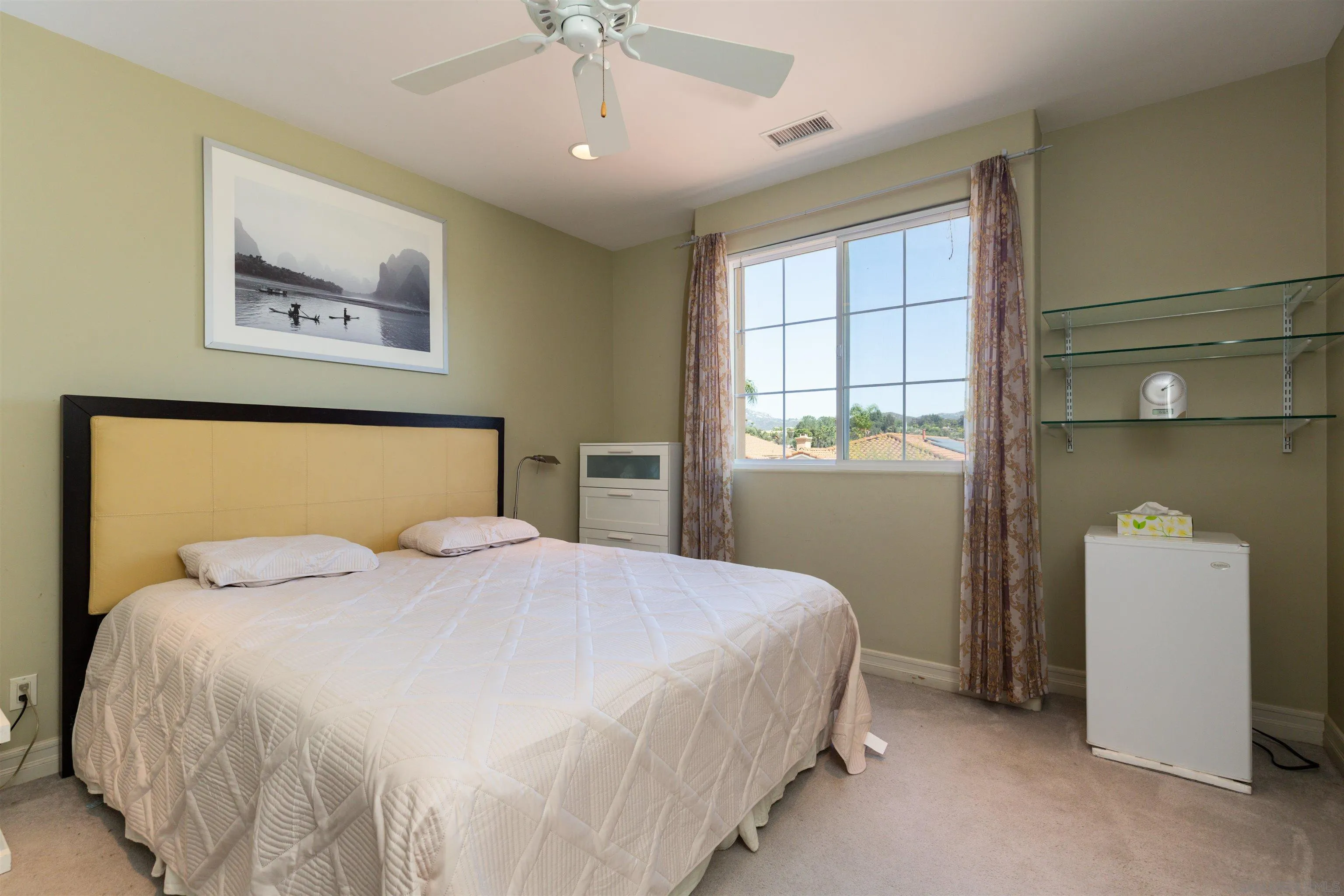 https://cdn.realtyfeed.com/cdn/127/260009780/0c9b0ffaab86011b2fd372721e4c4b77.webp