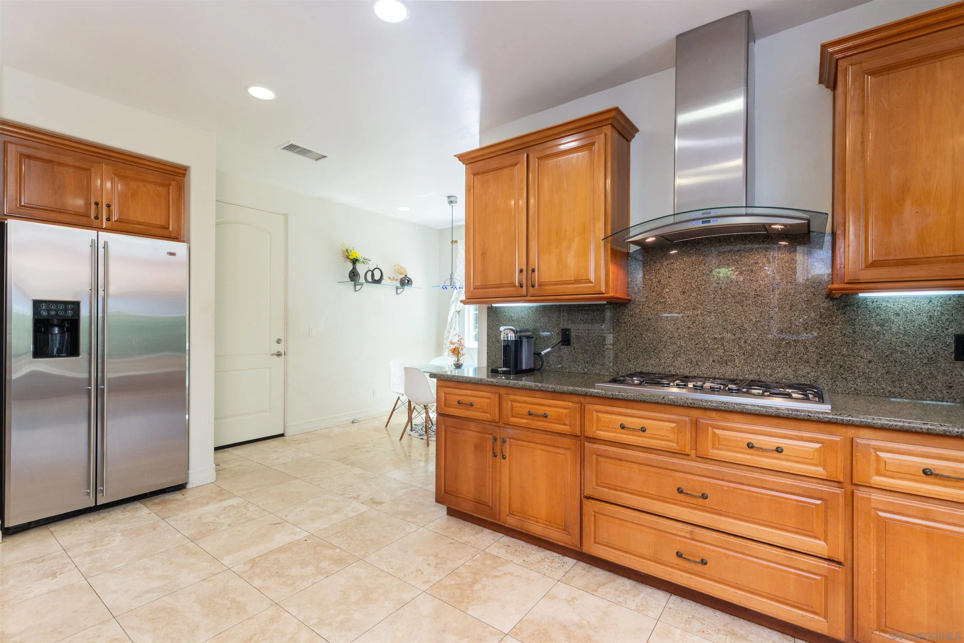 https://cdn.realtyfeed.com/cdn/127/260009780/29b059372345189483f5bf9f82a90982.webp