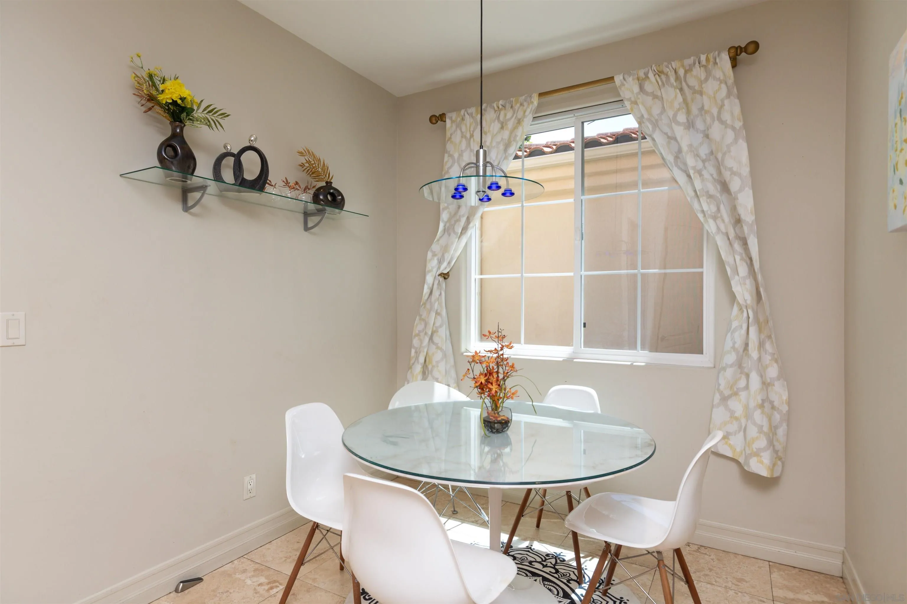 https://cdn.realtyfeed.com/cdn/127/260009780/53afdadf418de300be2393ef26f0ca4e.webp