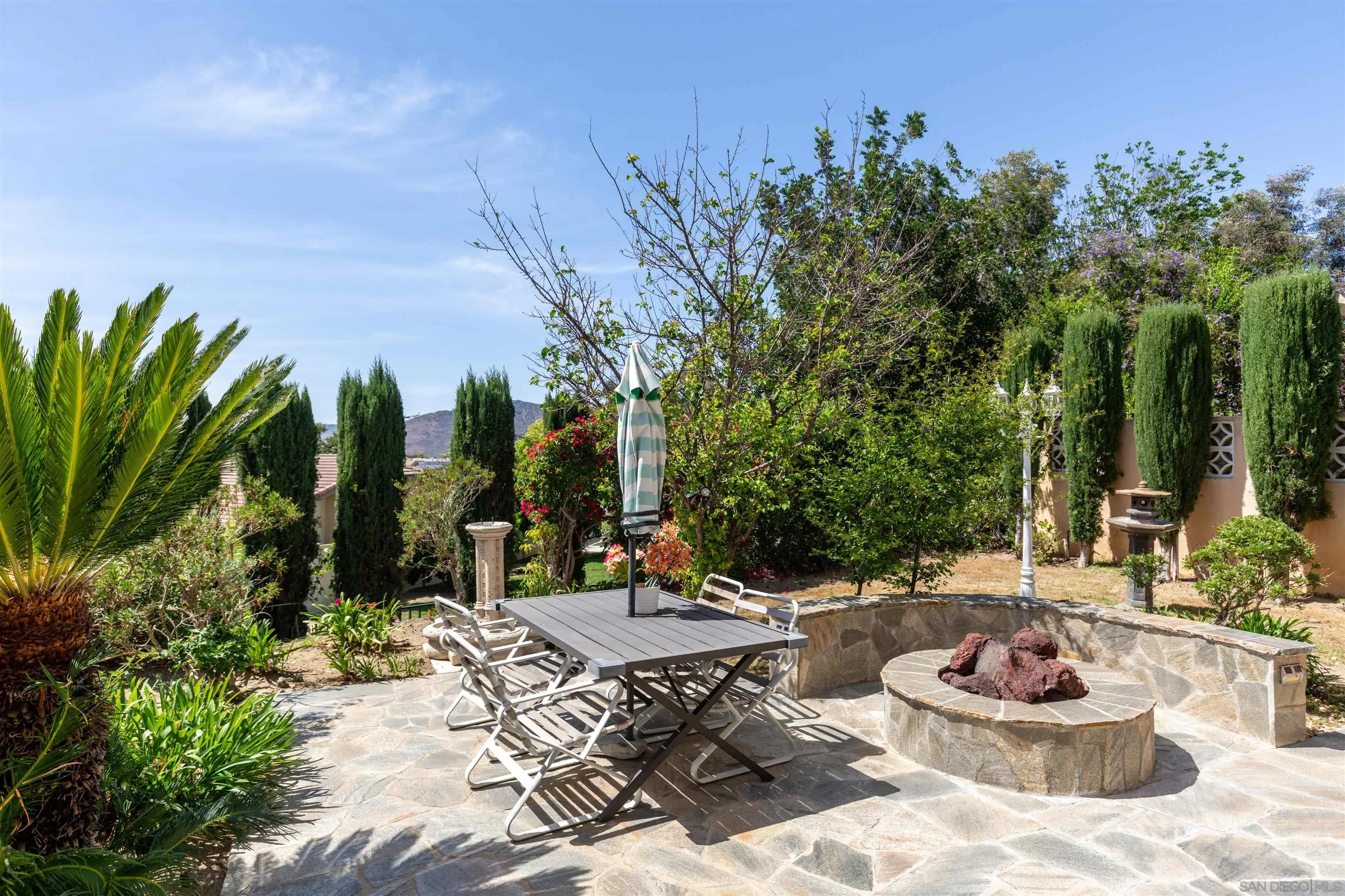 https://cdn.realtyfeed.com/cdn/127/260009780/688f1ce40aba6536d4ee3437b3326692.webp