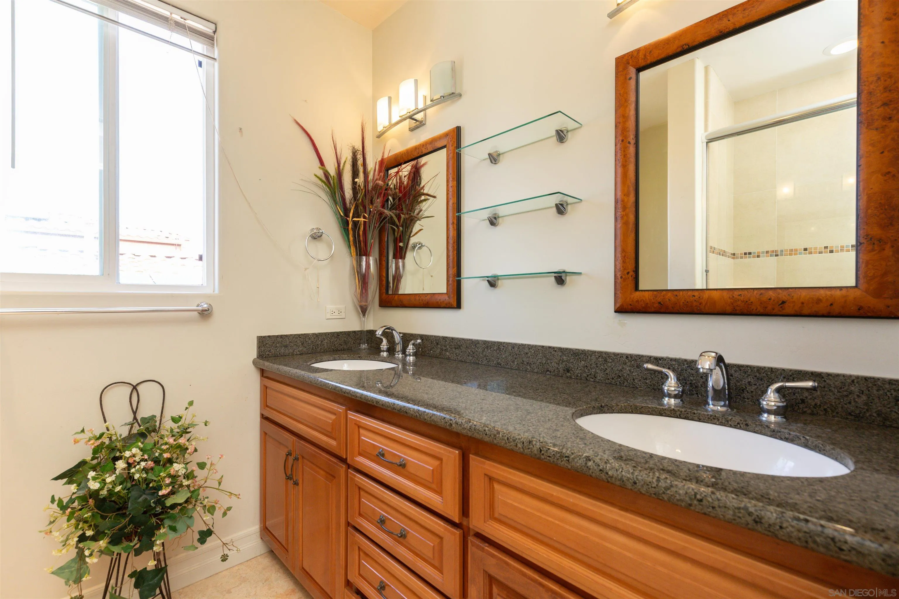 https://cdn.realtyfeed.com/cdn/127/260009780/7350f81693af28b00de376b89ae9aa3d.webp