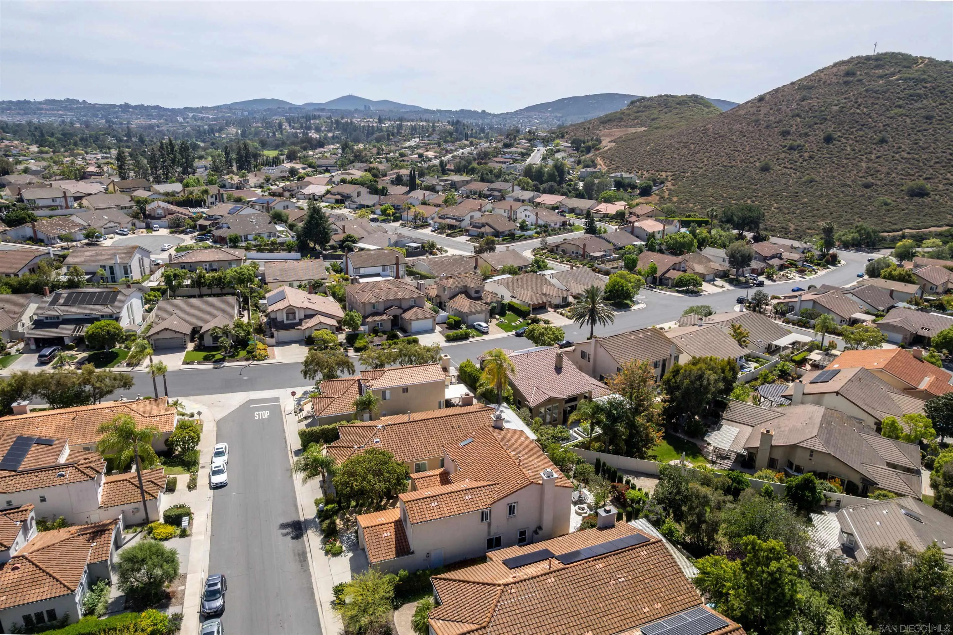 https://cdn.realtyfeed.com/cdn/127/260009780/b85757dcdb66df1d6f943747ef9e8c02.webp