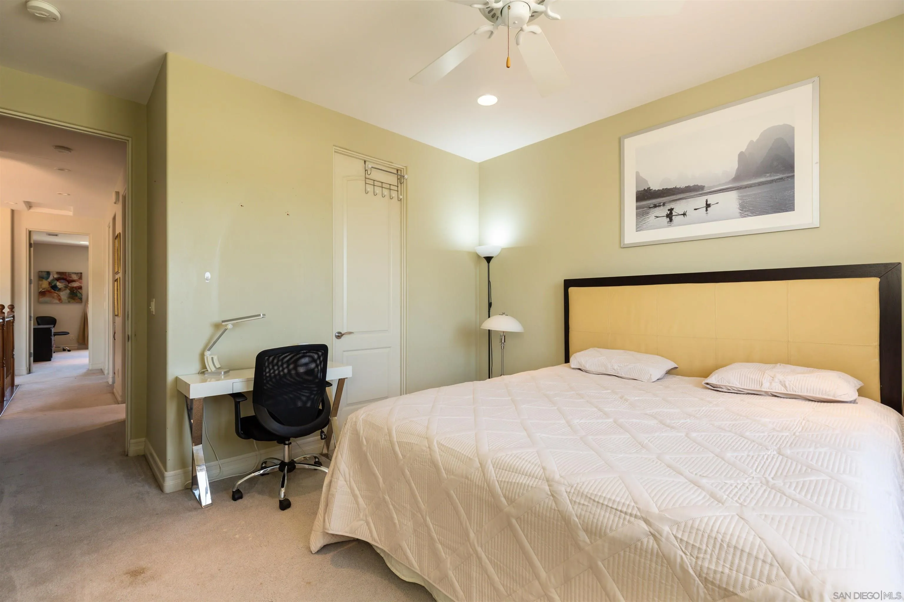 https://cdn.realtyfeed.com/cdn/127/260009780/c7946e1f28ffe94df949d4e9f133dc2d.webp