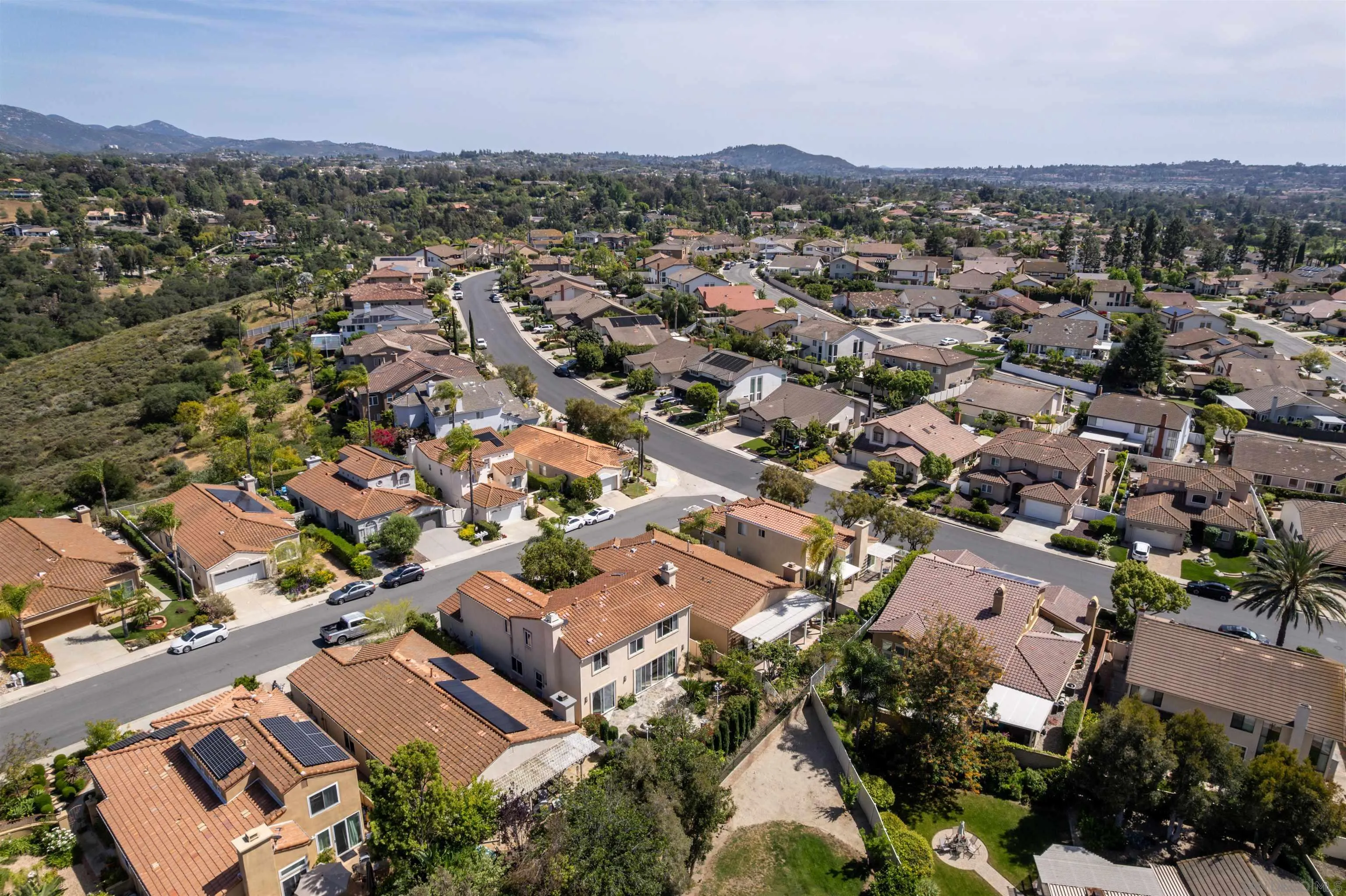 https://cdn.realtyfeed.com/cdn/127/260009780/db57733326969ea6dd0491f72e4cfa75.webp